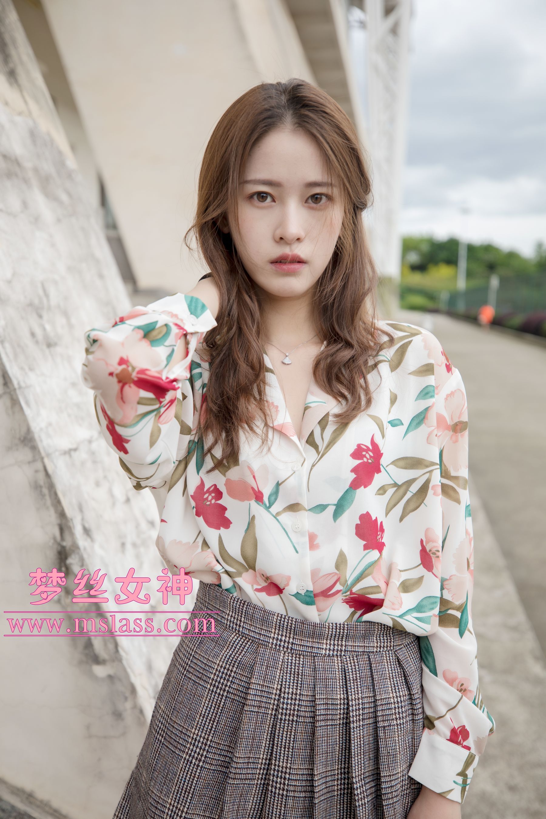 [梦丝女神MSLASS]  魏婷婷 宿楼丝袜玉足女神_第2张