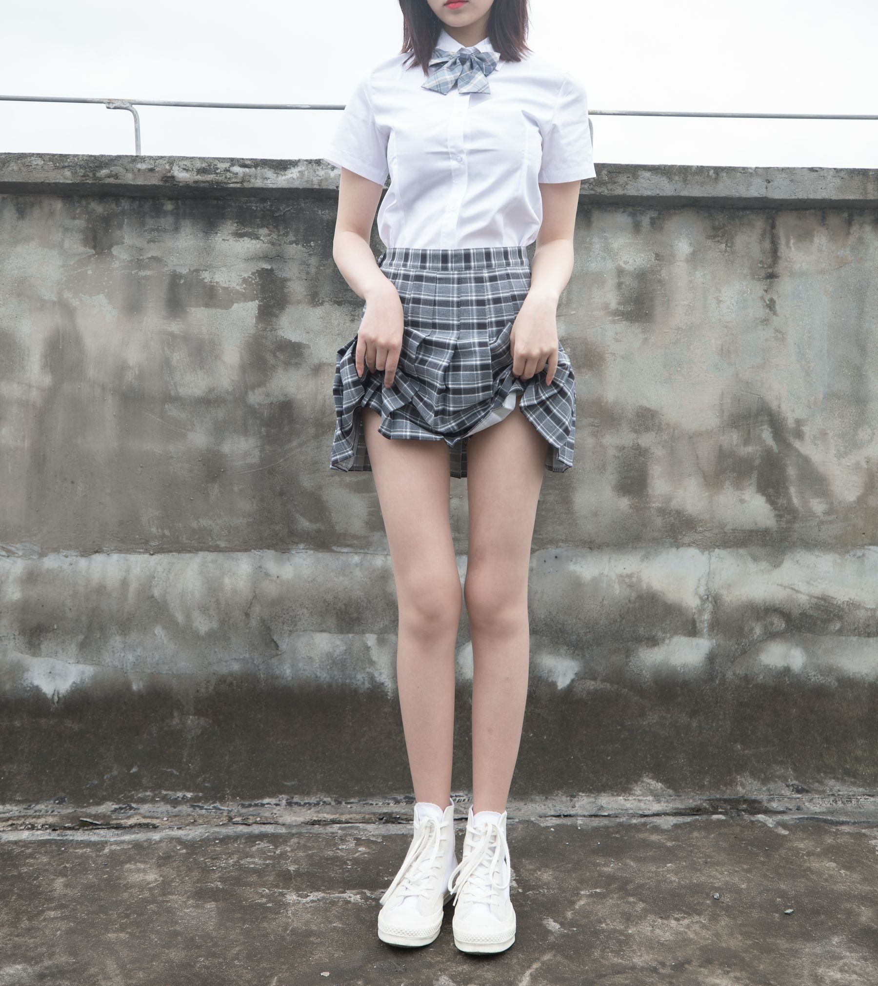 [梦丝女神MSLASS] 子然 天台JK_第3张