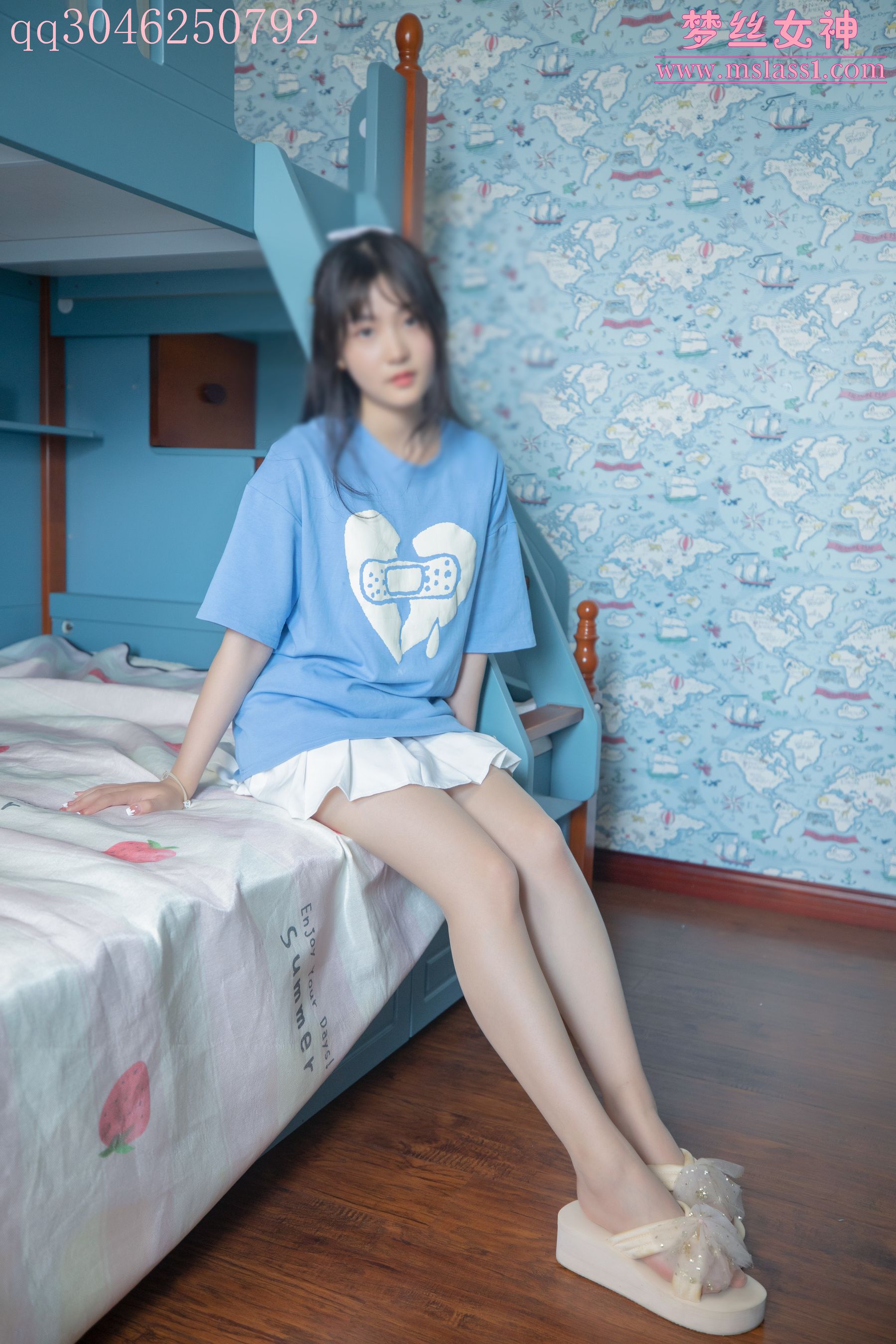 [梦丝女神MSLASS] 蓝菲菲 学妹闺房_第2张