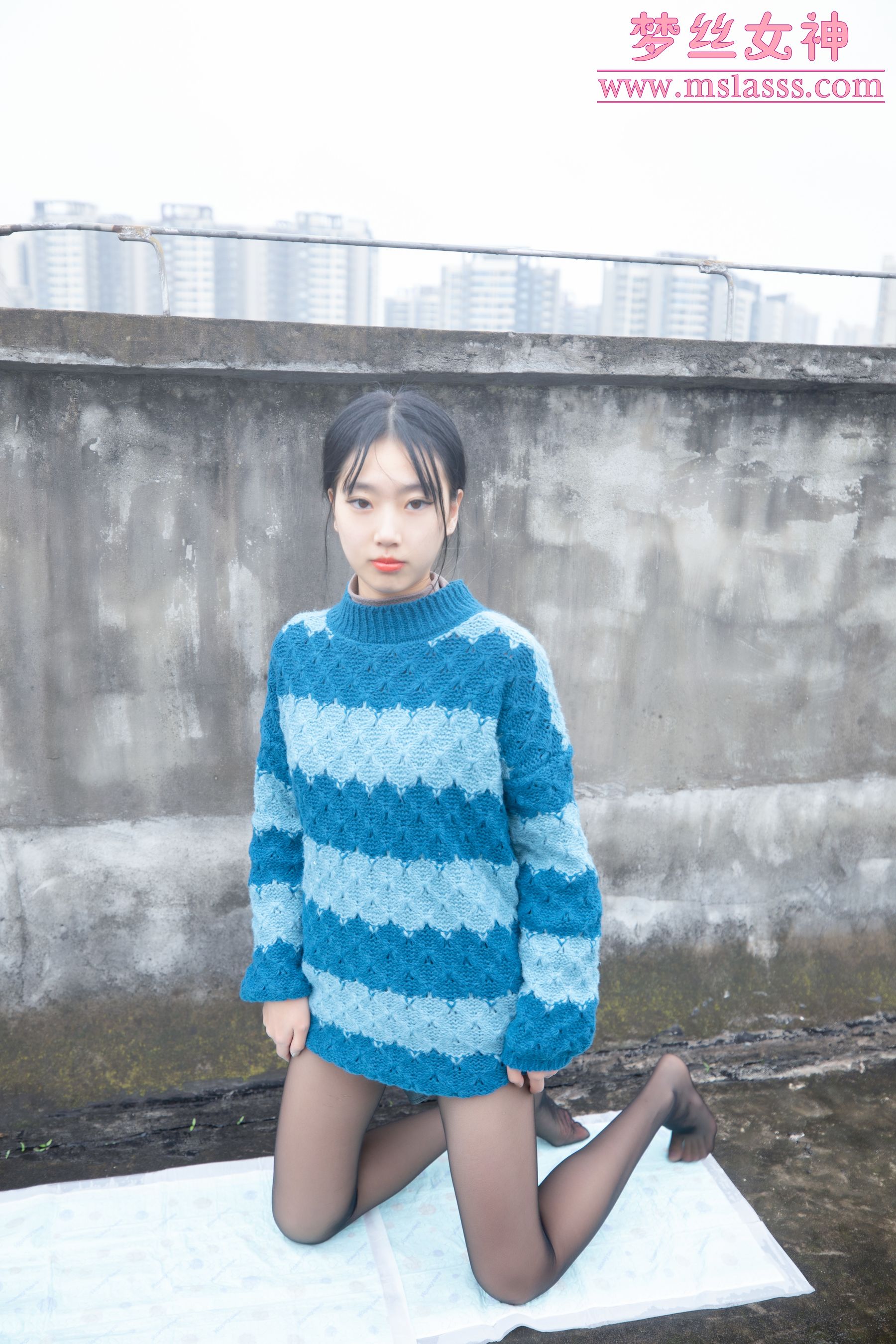 [梦丝女神MSLASS] 凌凌 靴下黑丝BY肉丝_第3张