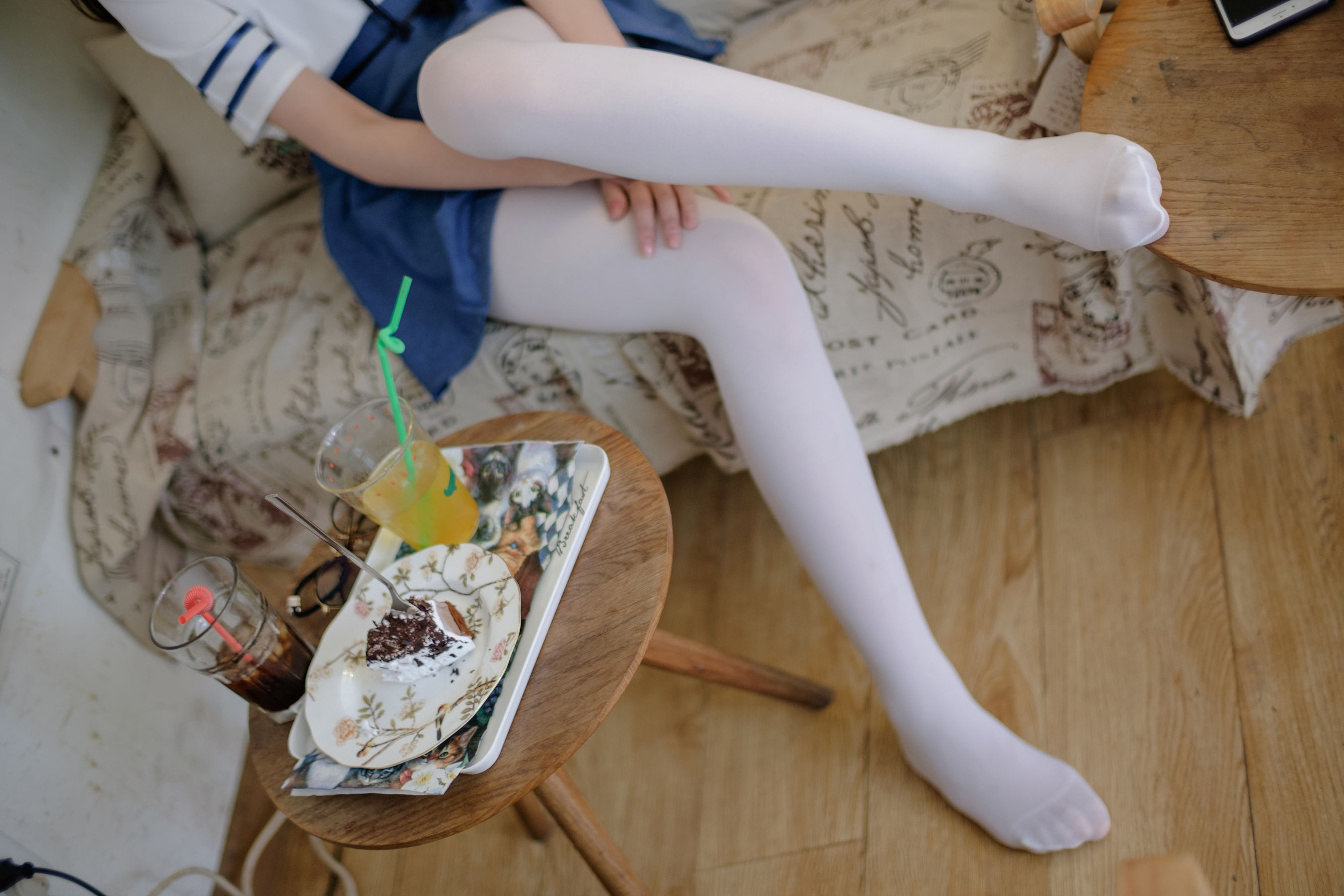 [森萝财团] R15-021 无法控制的白丝情结_第3张