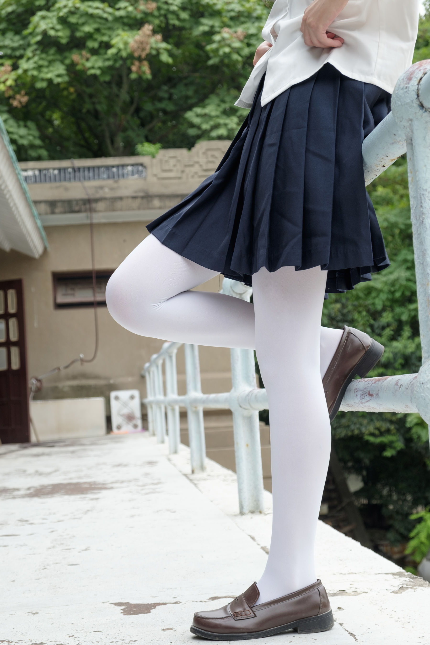 [森萝财团] R15-034 户外白丝秀_第3张