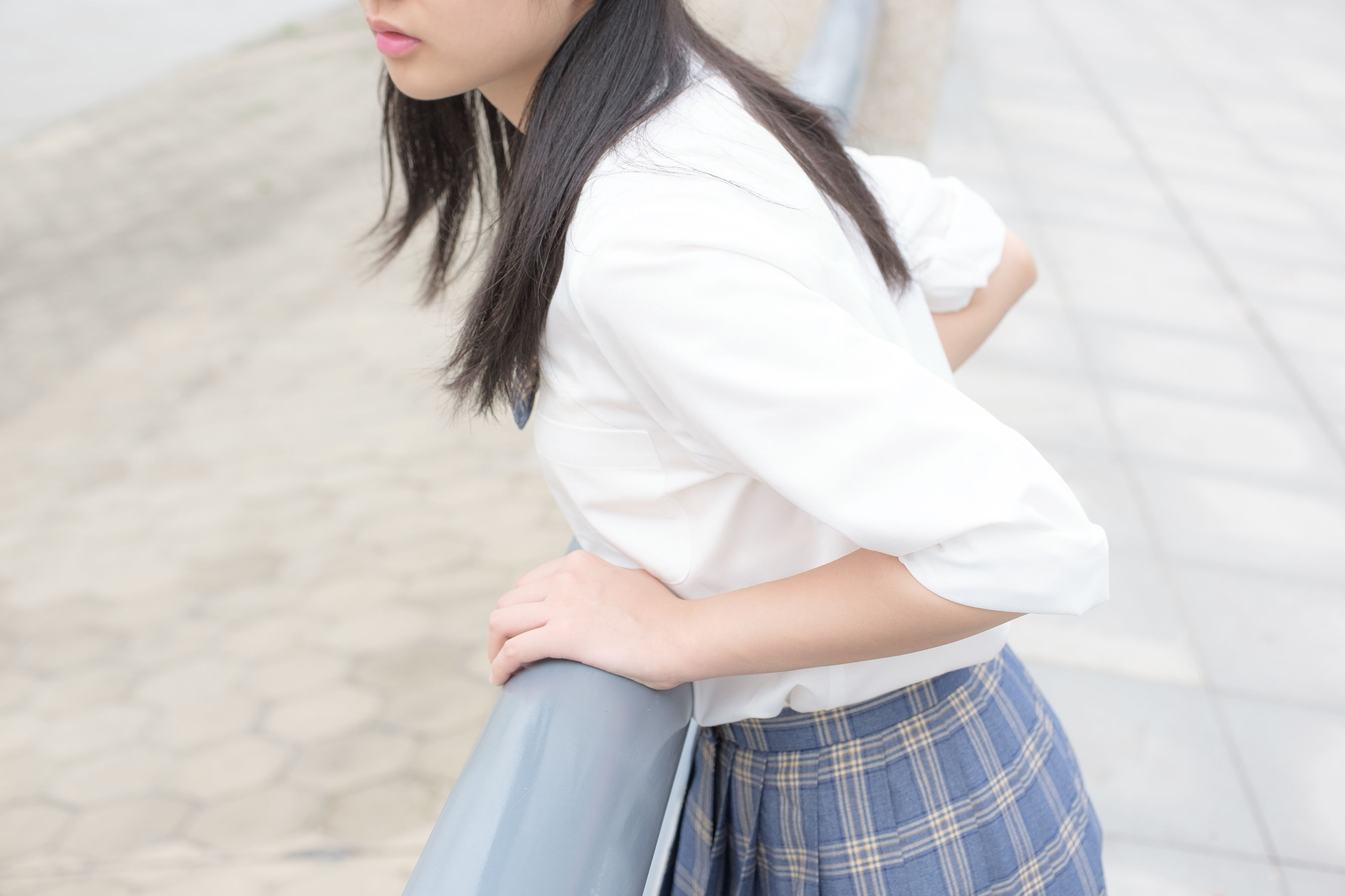 [森萝财团] R15-039 百褶裙白丝美足_第2张