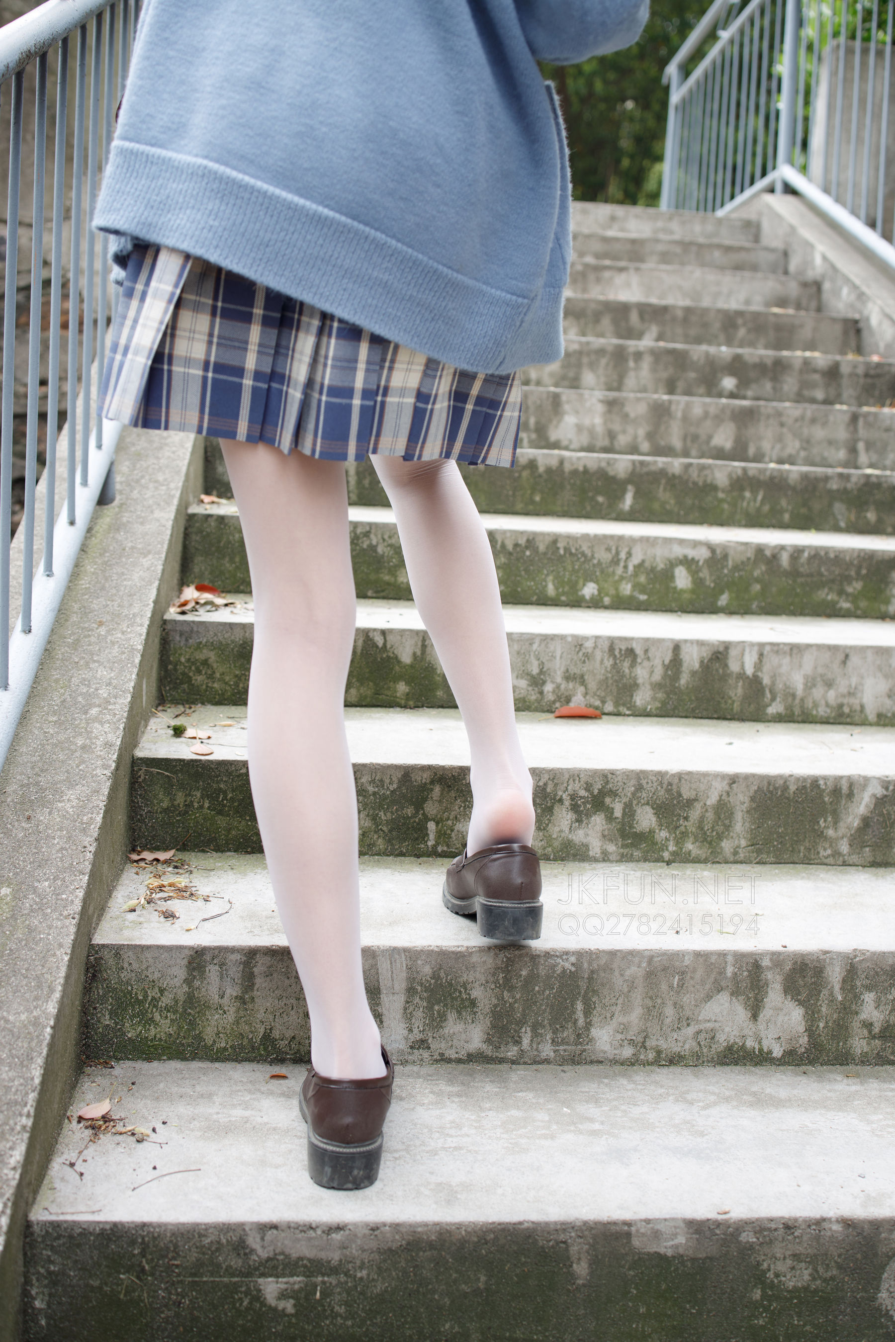 [森萝财团] JKFUN-003 甜米 春游_第2张