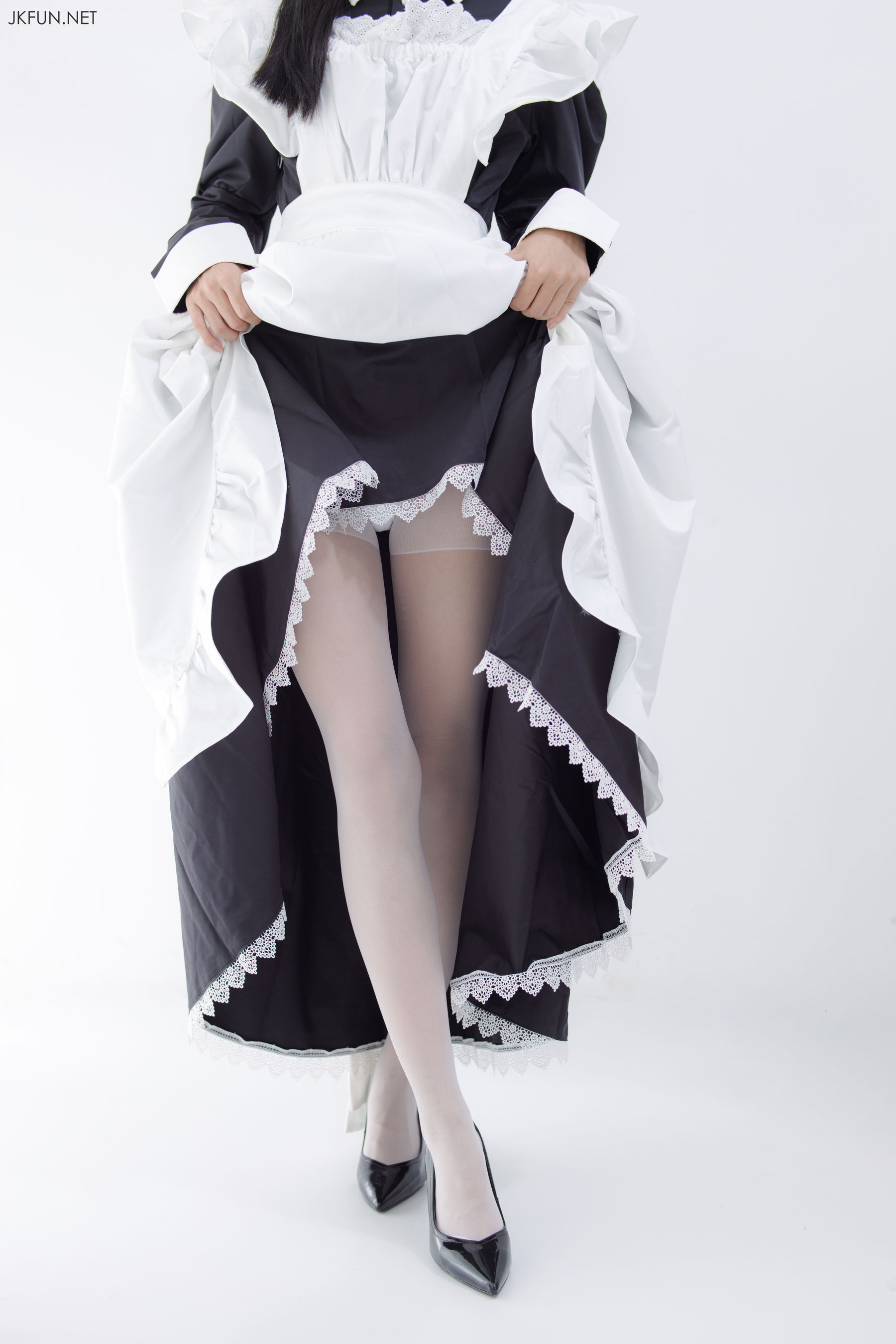 [森萝财团] 女仆眼镜妹_第2张