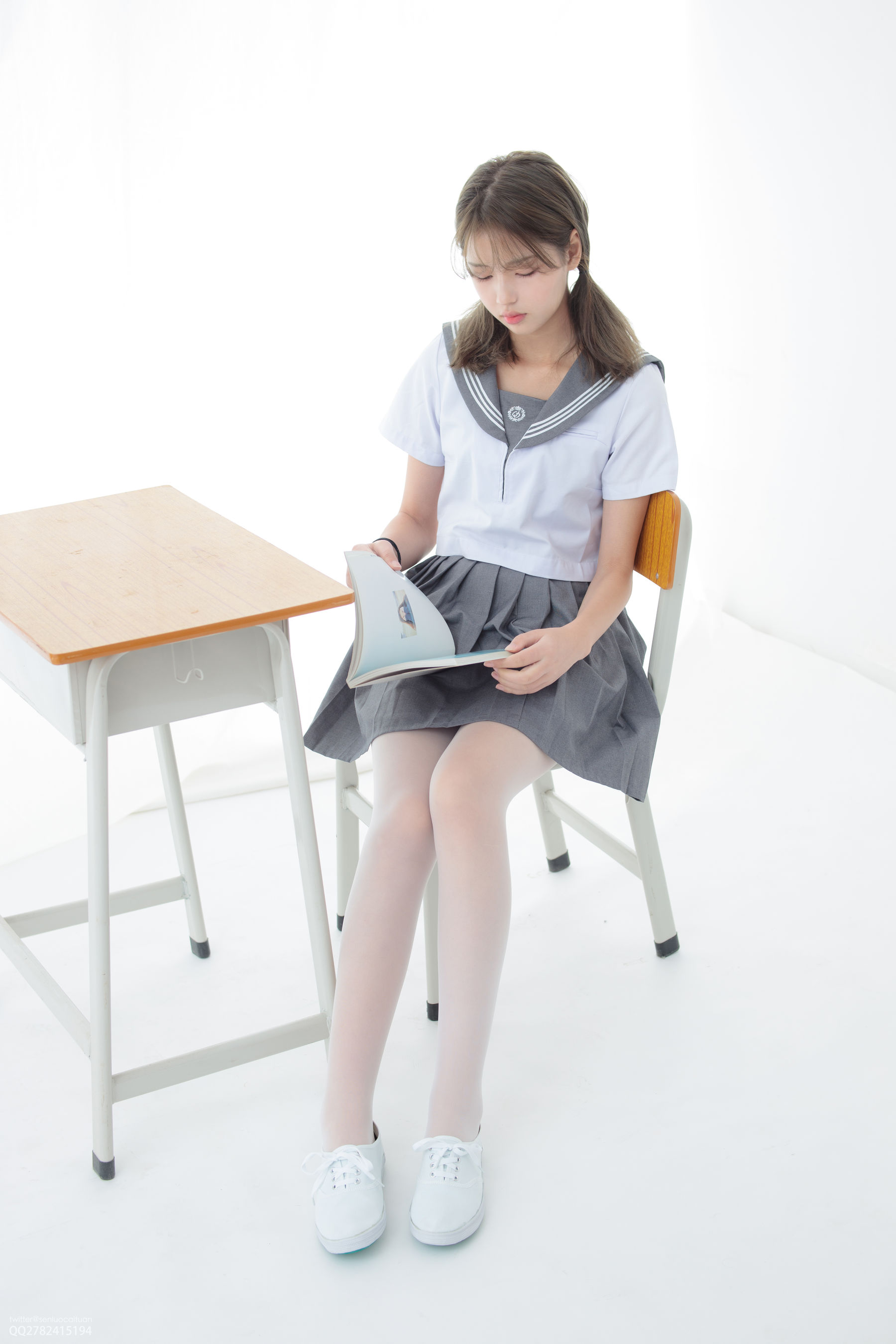 [森萝财团] JKFUN-050 默陌 白丝网鞋合辑_第3张