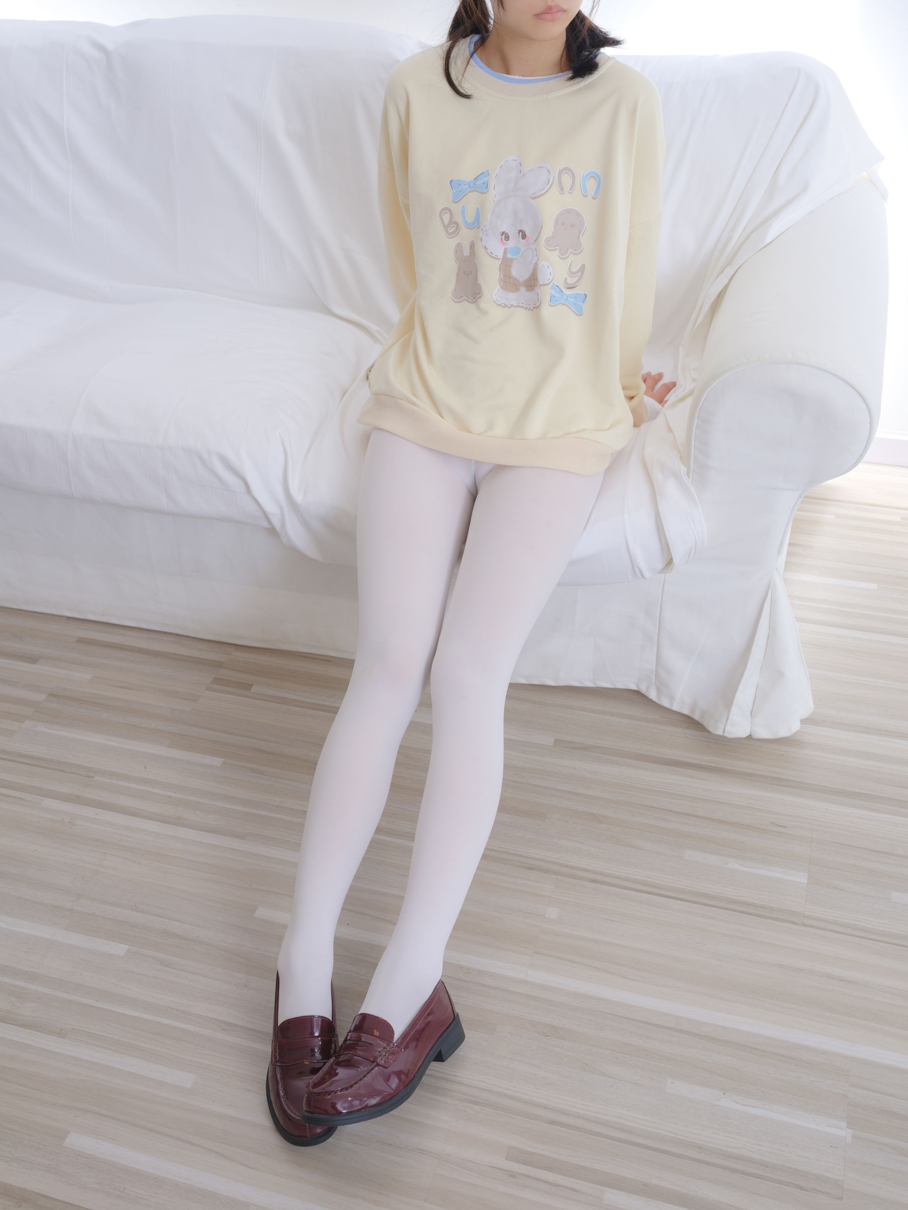 森萝财团写真 - 雨云 04E4K_第1张