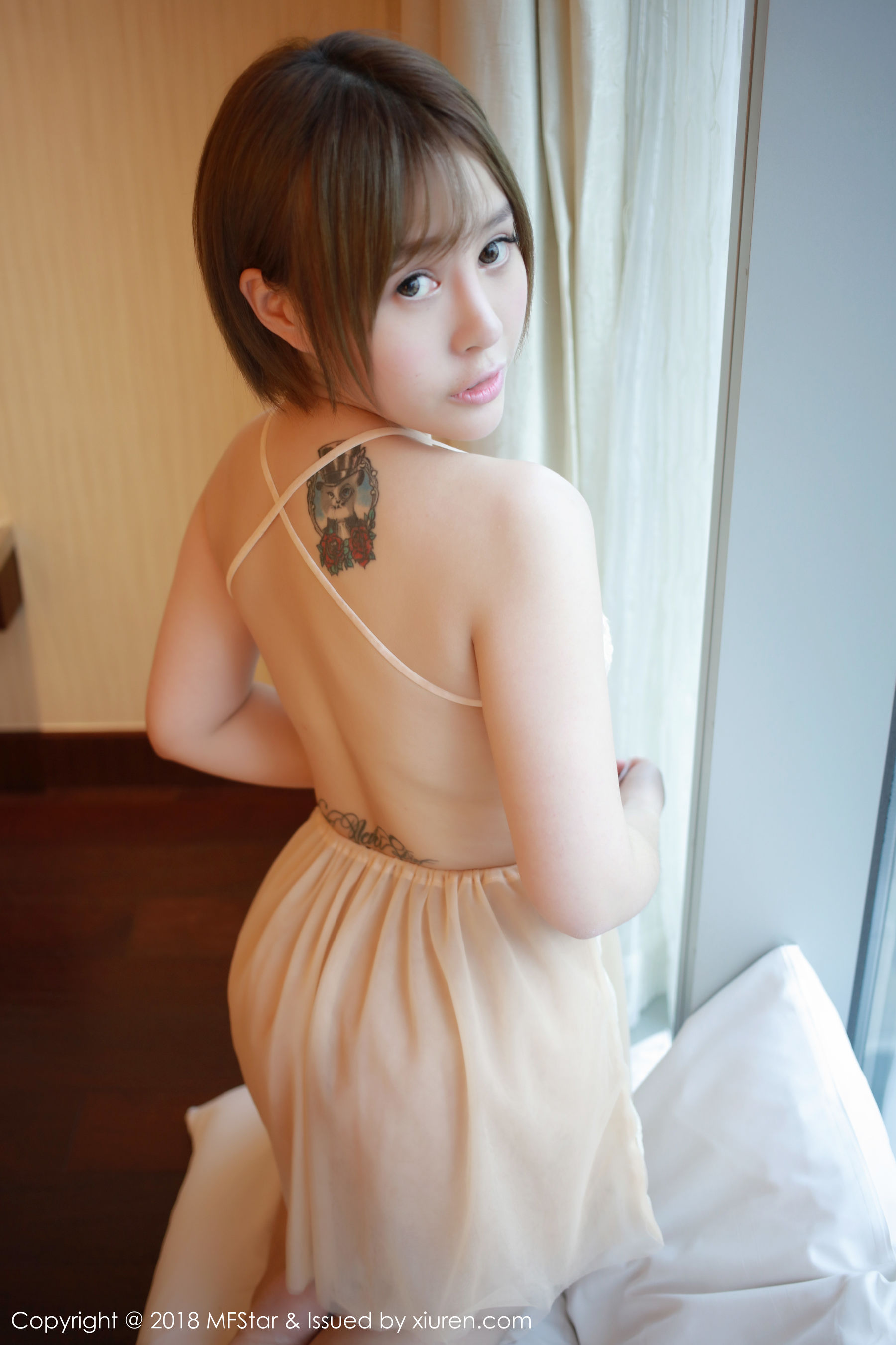 Evelyn艾莉《一如女神范的性感》 [模范学院MFStar] Vol.125_第5张