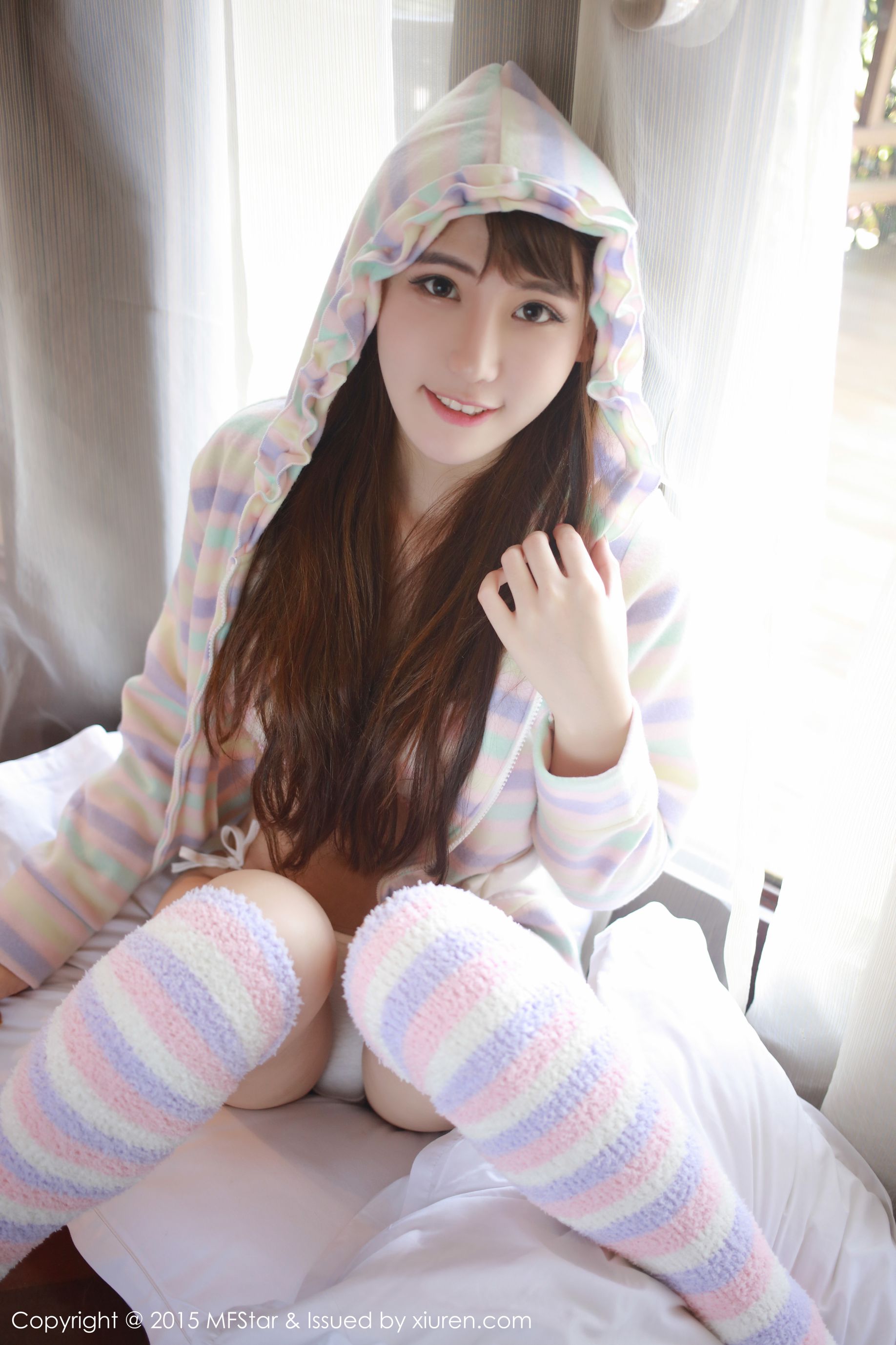 熊吖BOBO《龙目岛旅拍》3套性感内衣 [模范学院MFStar] Vol.027_第1张