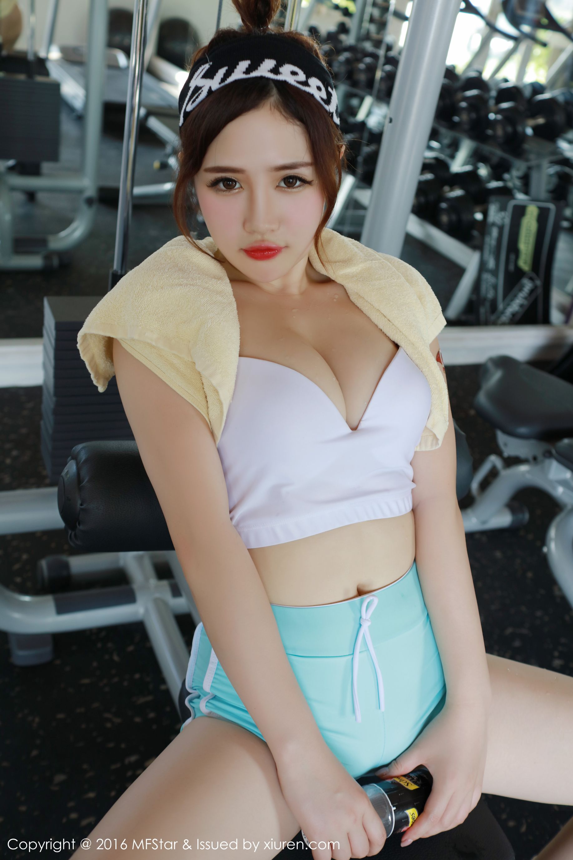 徐cake《马尔代夫旅拍》运动风泳衣+皮卡丘比基尼 [模范学院MFStar] Vol.056_第4张