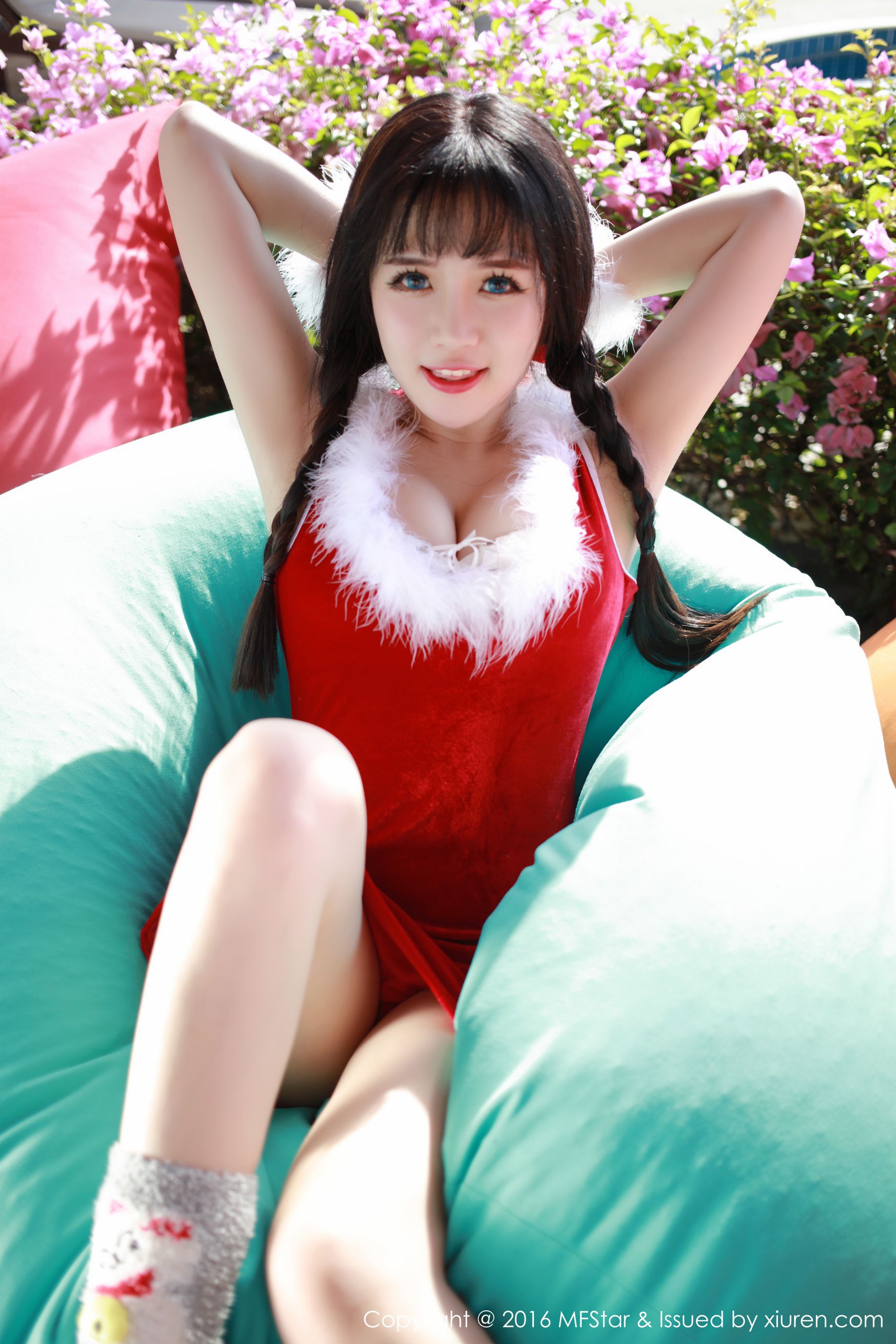 徐cake 《圣诞装、女巫服、学生装等多套服饰》 [模范学院MFStar] Vol.070_第1张