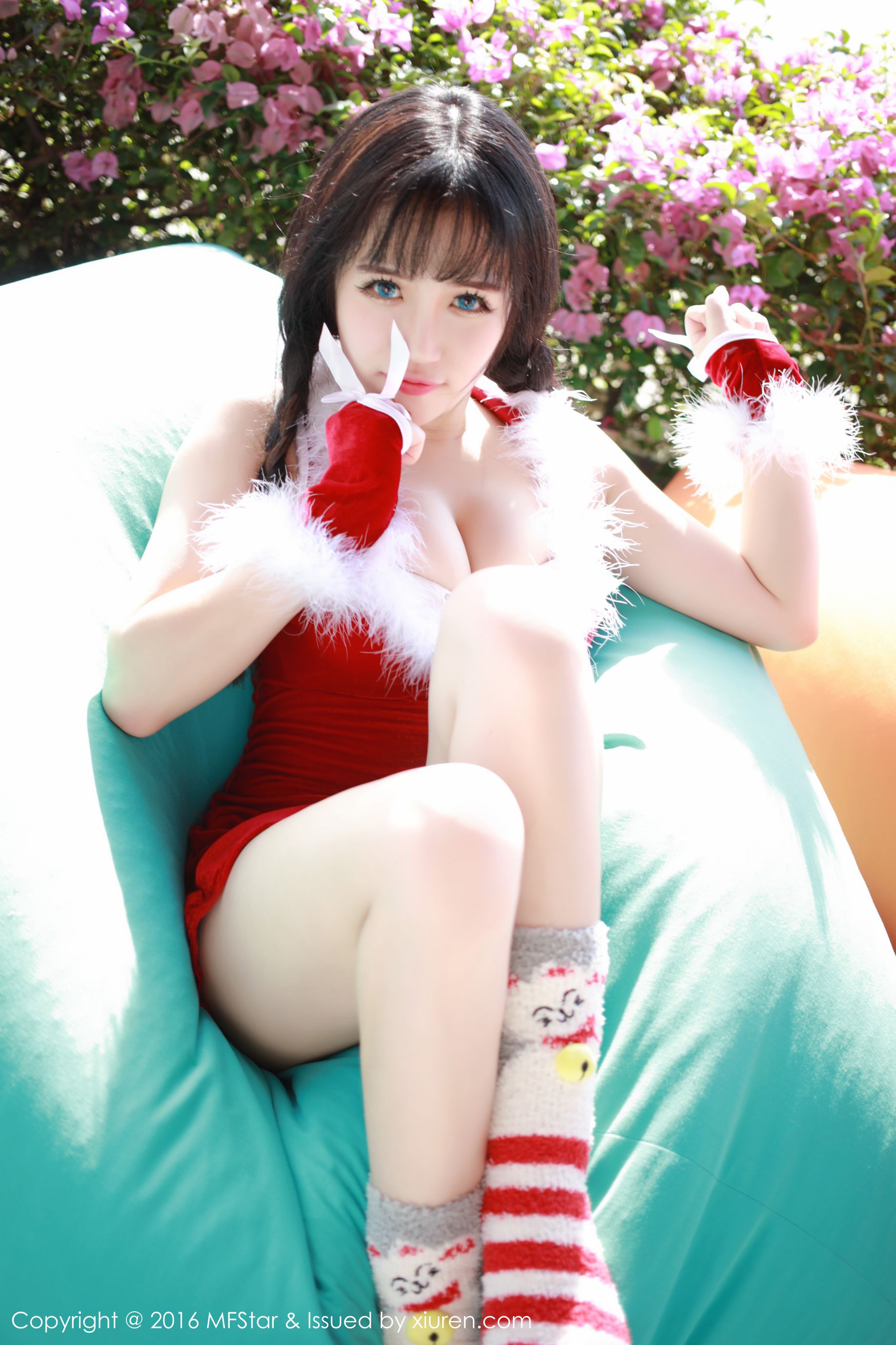 徐cake 《圣诞装、女巫服、学生装等多套服饰》 [模范学院MFStar] Vol.070_第2张