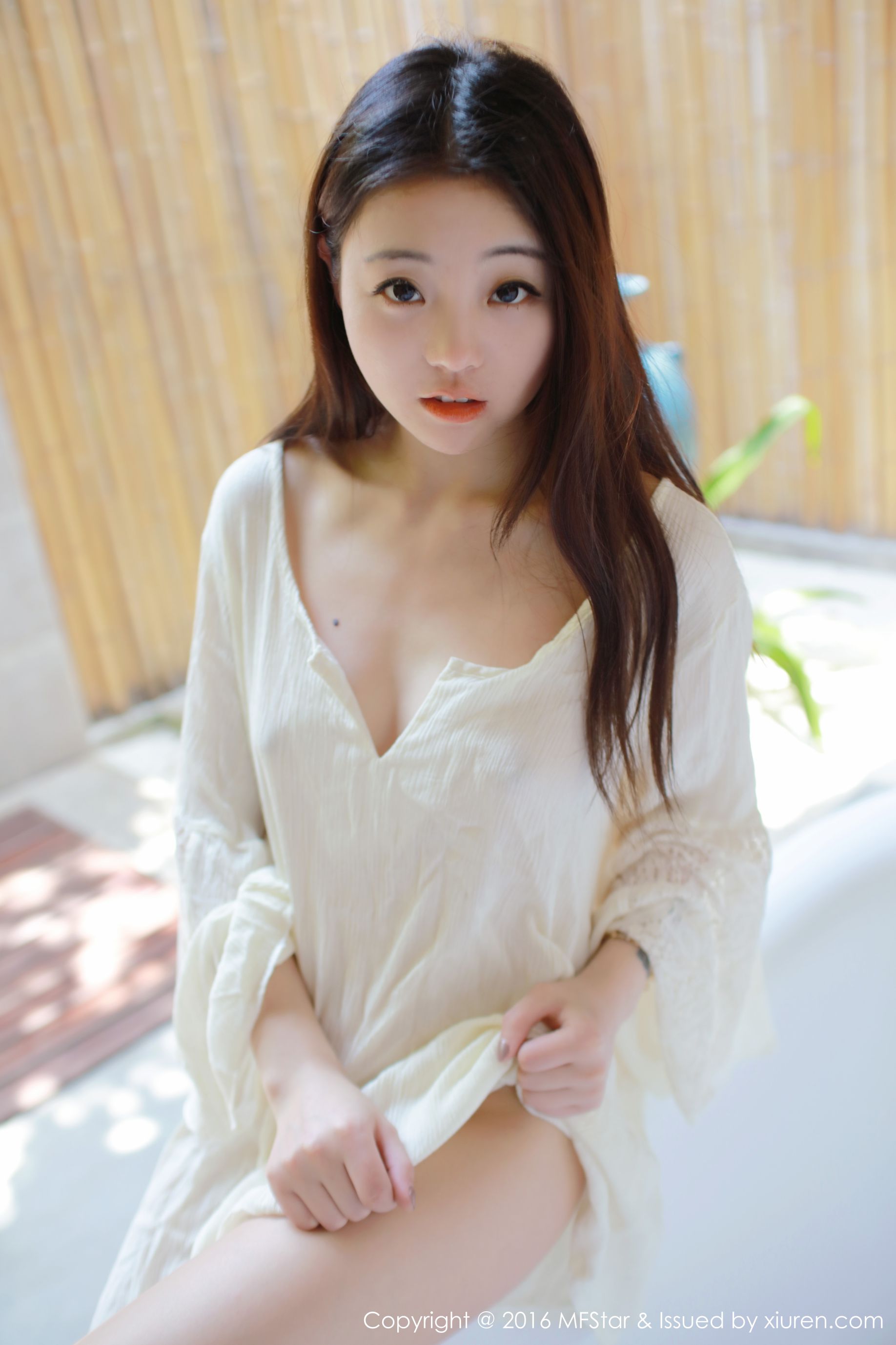 佘贝拉bella《湿身诱惑与激凸福利》 [模范学院MFStar] Vol.072_第3张