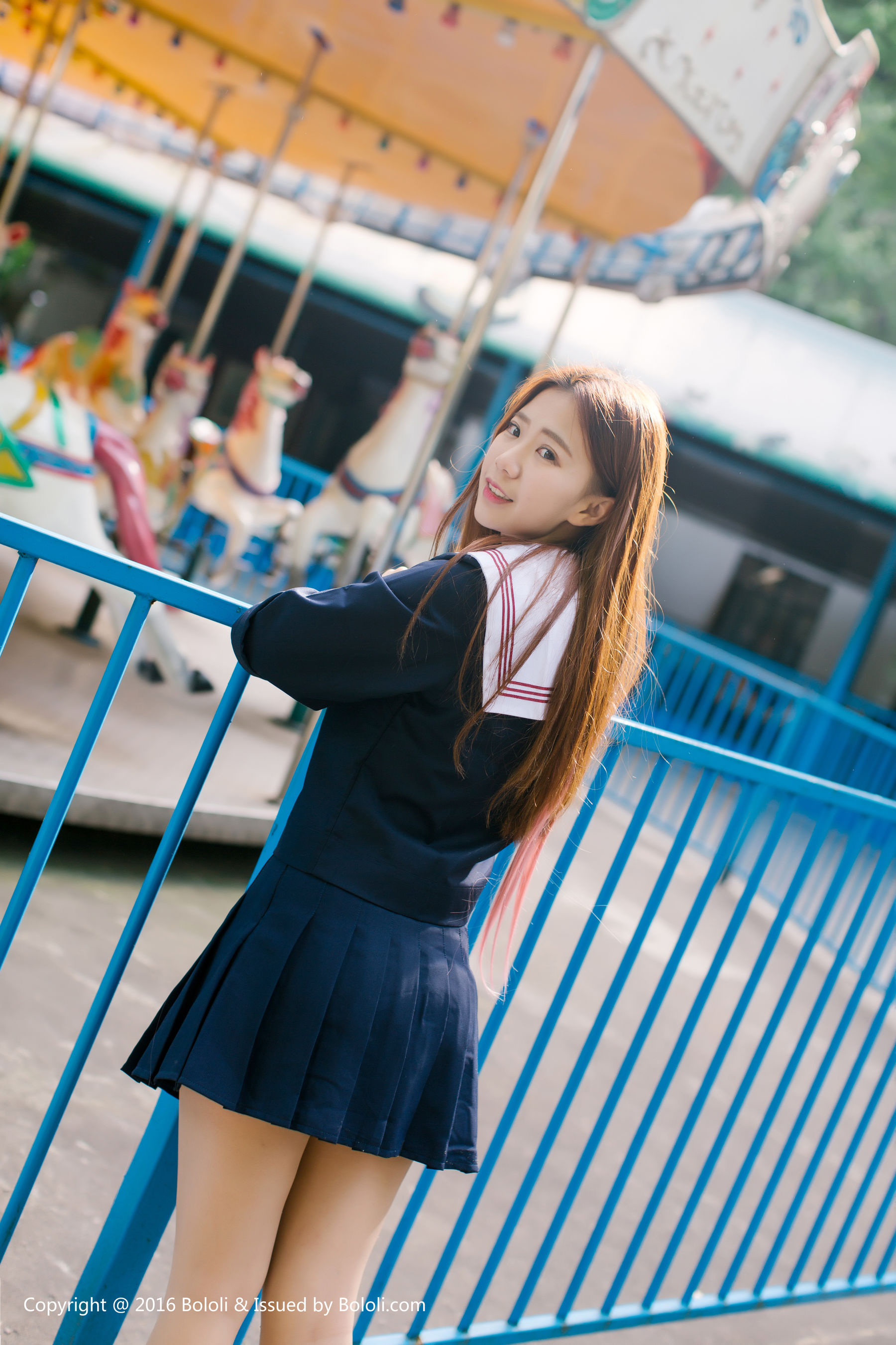 董晨莉《校花女神街拍》 [Kimoe激萌文化] KIM024_第4张