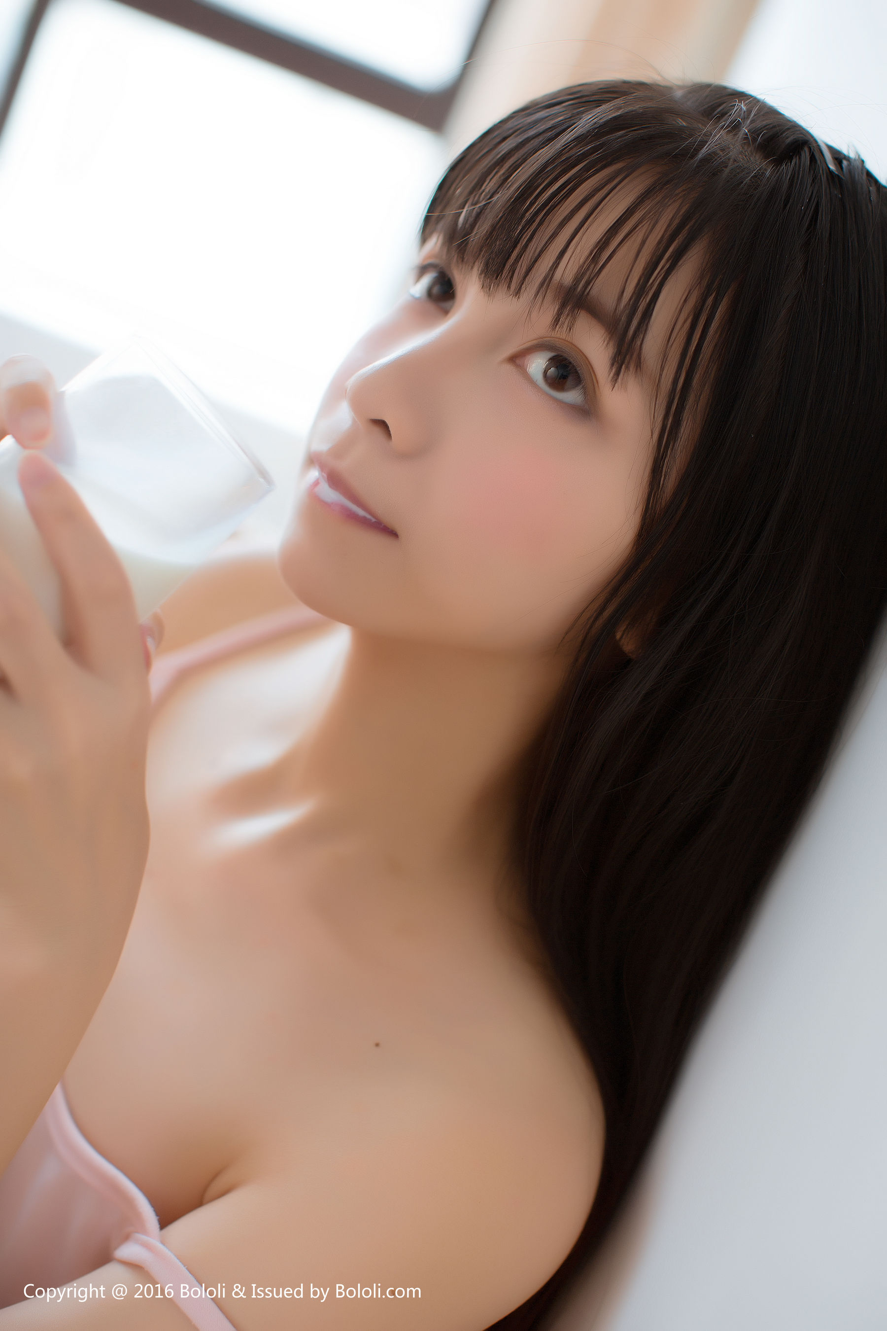 鱼丸《真空睡衣喝奶》 [Bololi波萝社] BOL.038_第1张