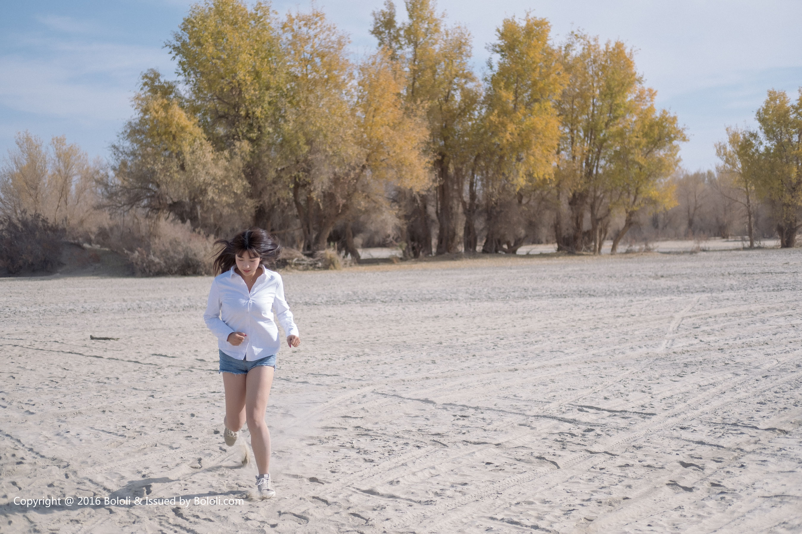 周闻(球球)《篝火取暖沙漠之旅》 [Kimoe激萌文化] KIM012_第2张