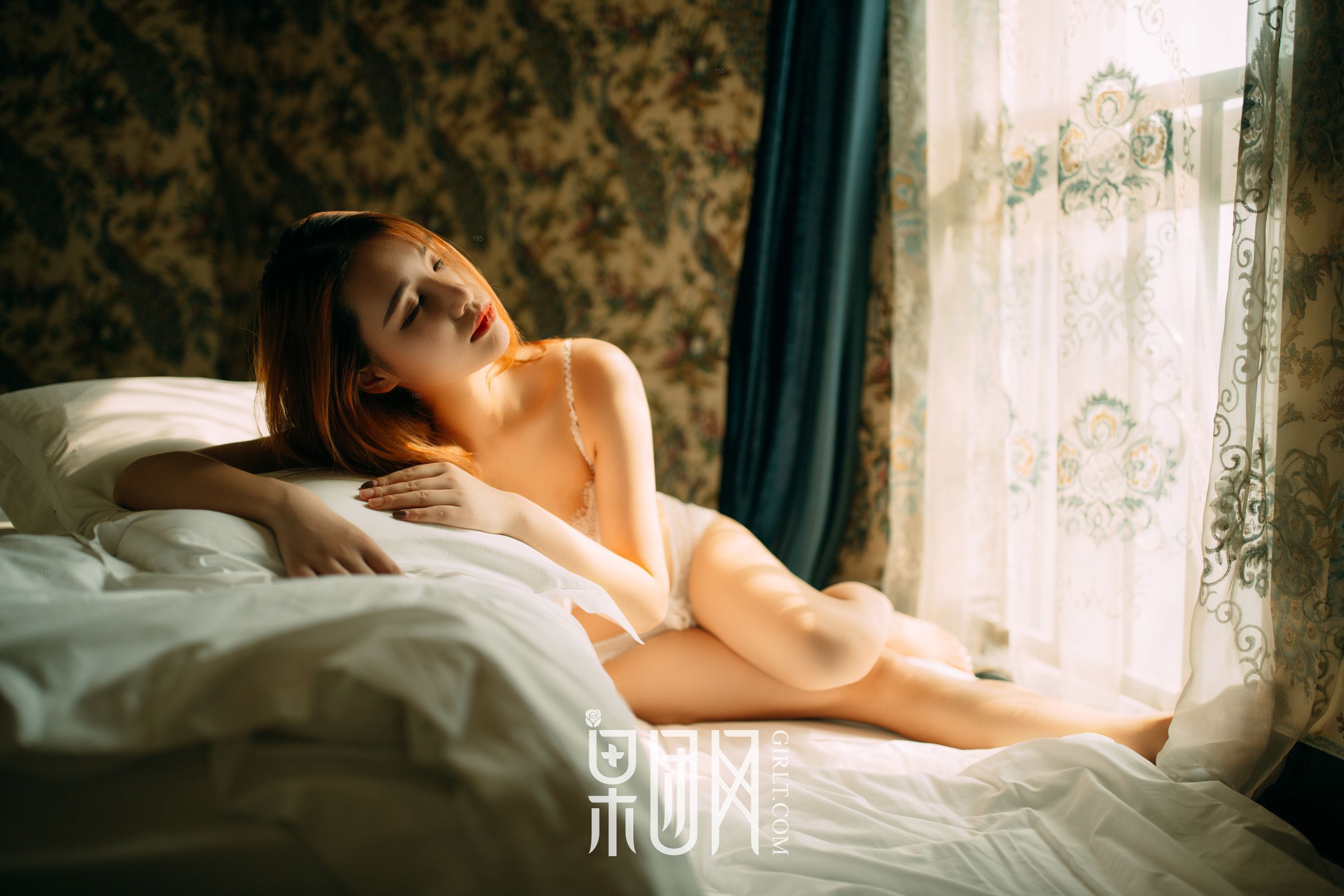 肉蛋狂欢！清纯少女欲火焚身香闺自娱！ [果团网熊川纪信] NO.02_第2张