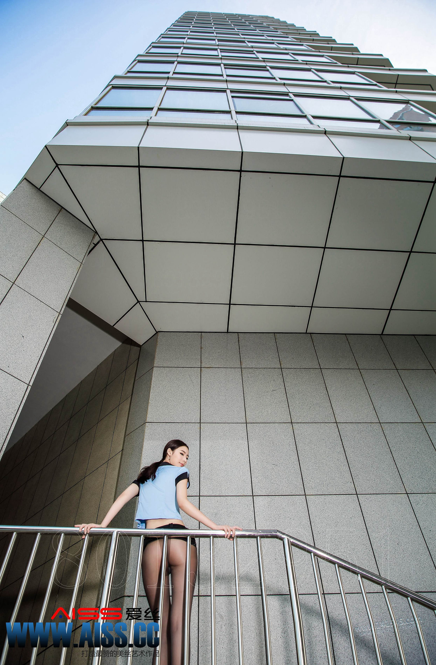 《115CM黑丝长腿女警》 [AISS爱丝]_第5张