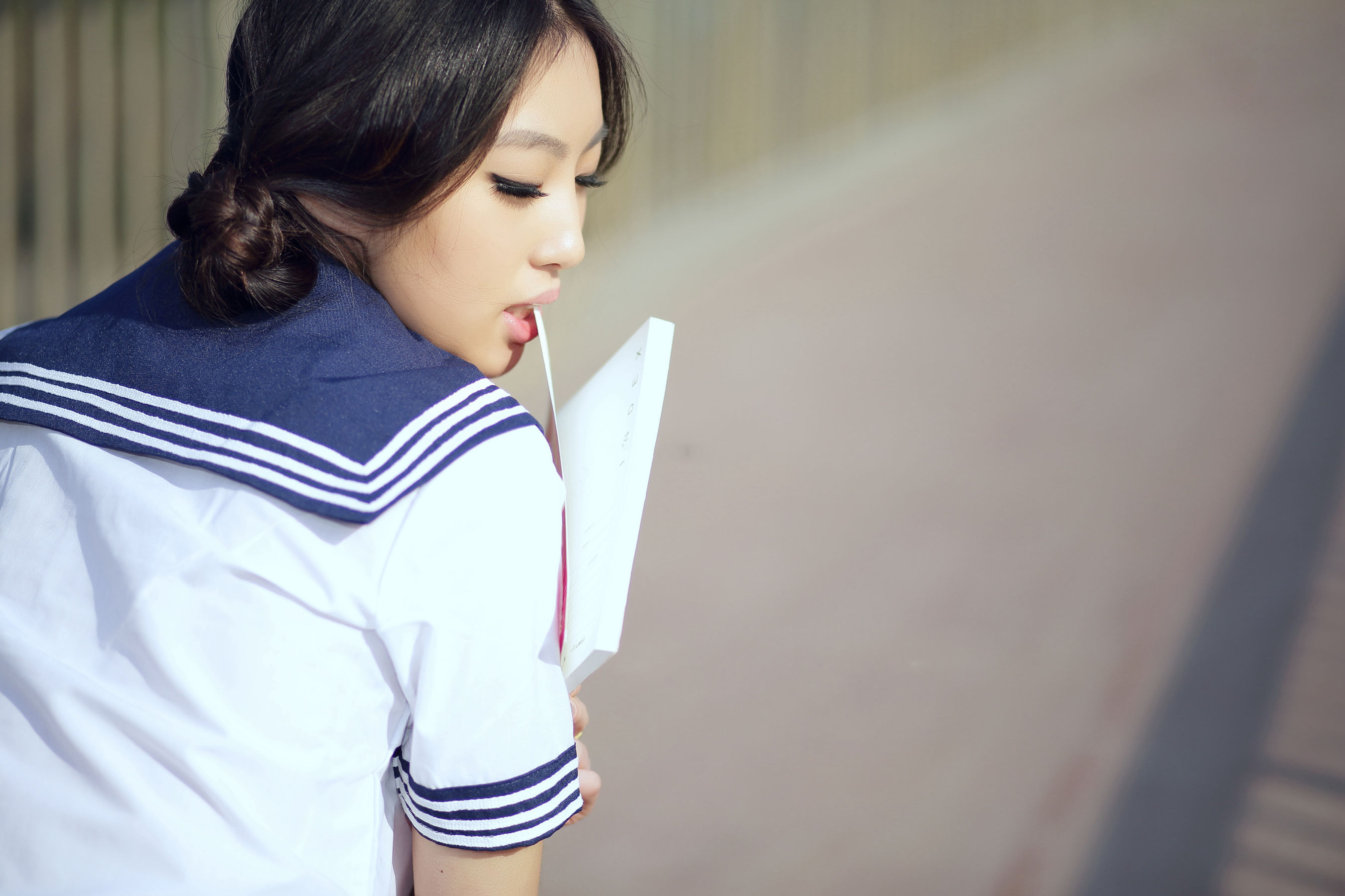 瑶瑶 《放学了》 [AISS爱丝] F4038_第2张