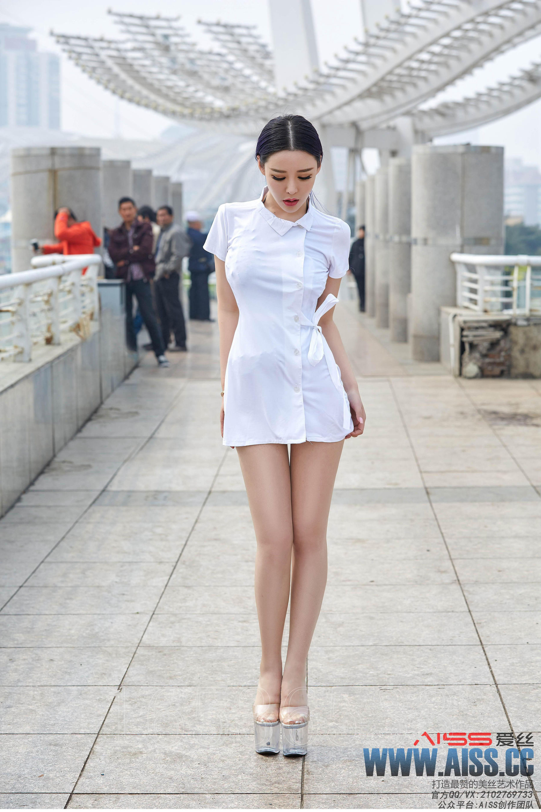 索菲《穿行》 [AISS爱丝] F6022_第1张