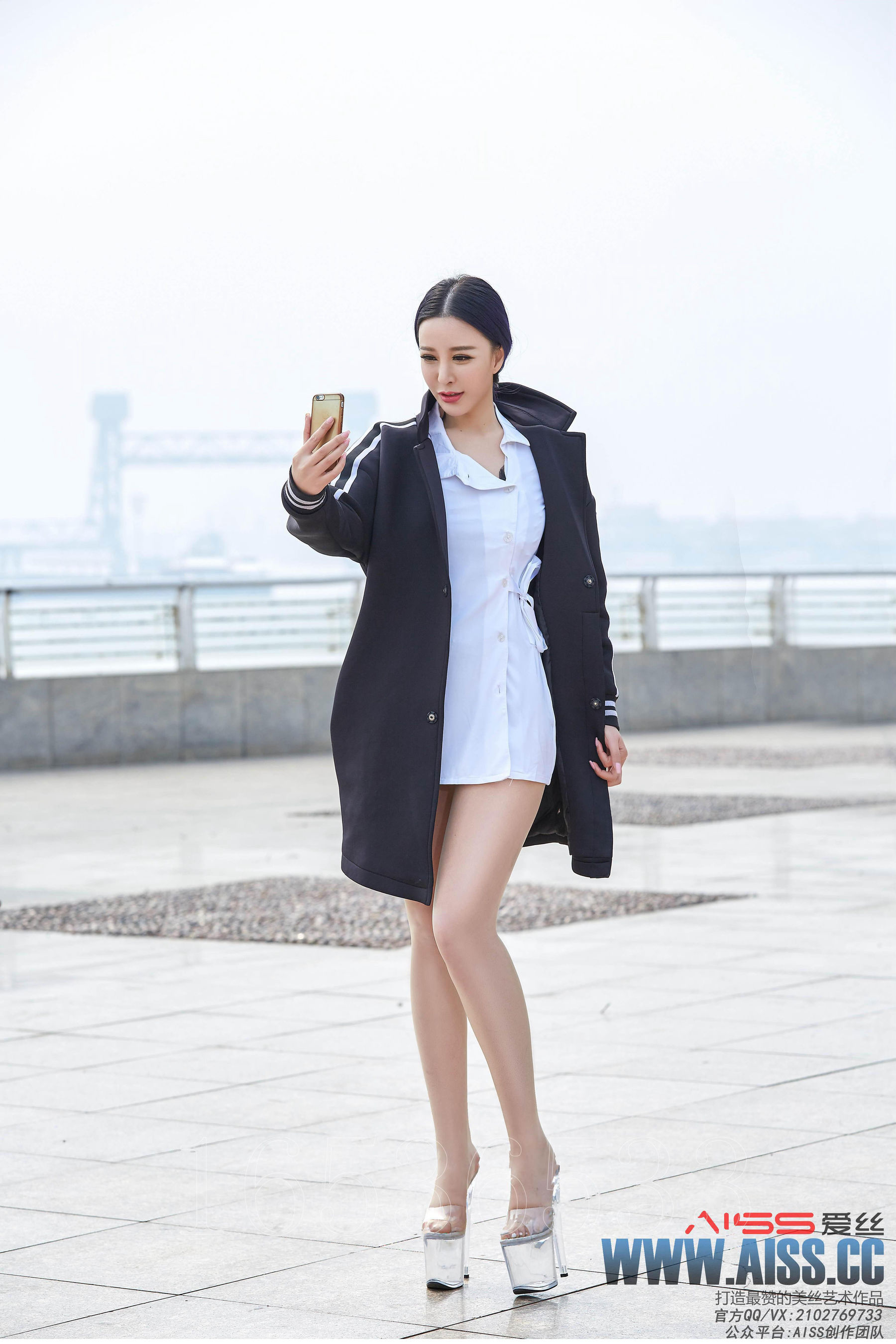 索菲《穿行》 [AISS爱丝] F6022_第4张