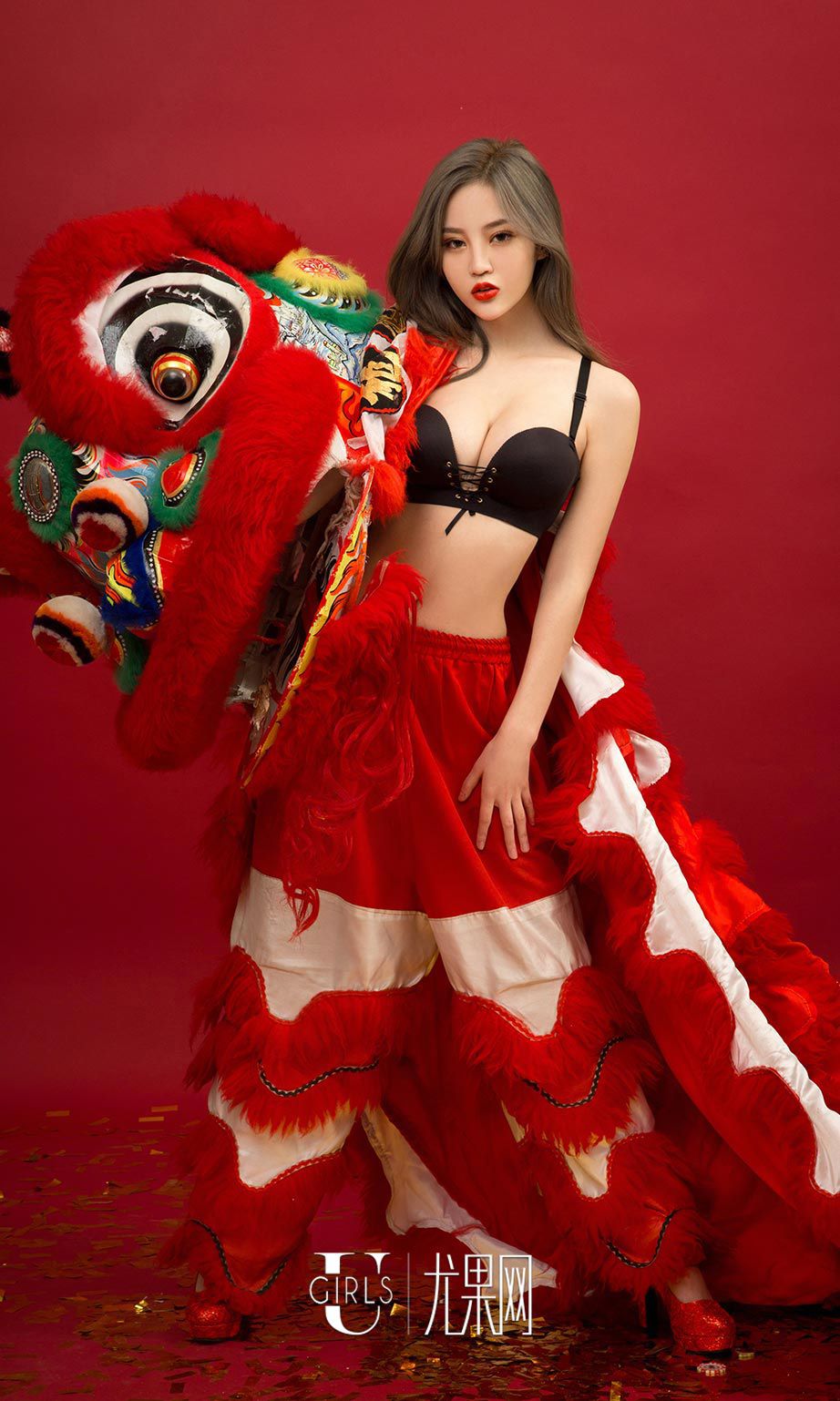 宁然、Mikka、施诗《鸡祥如意》 [尤果圈] No.620_第5张