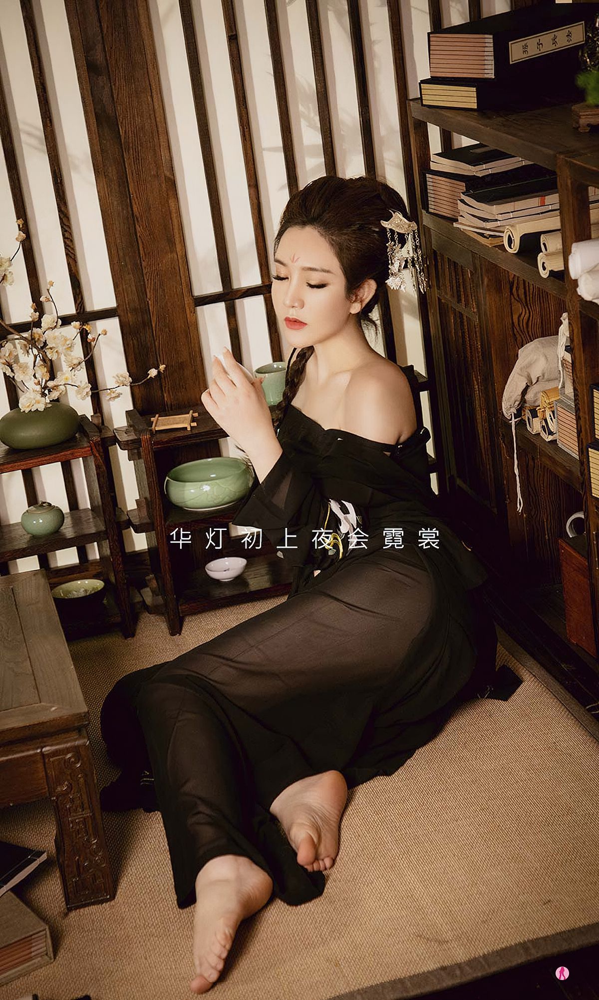 [爱尤物Ugirls] NO.2009 金梓琳 华灯初上夜会霓裳_第4张