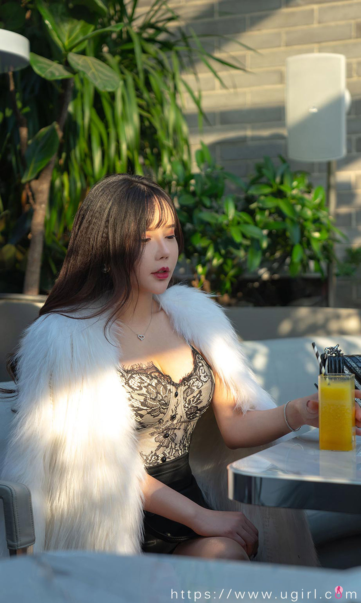 [尤果圈Ugirls] No.2277 艾小青 午间香茶_第4张