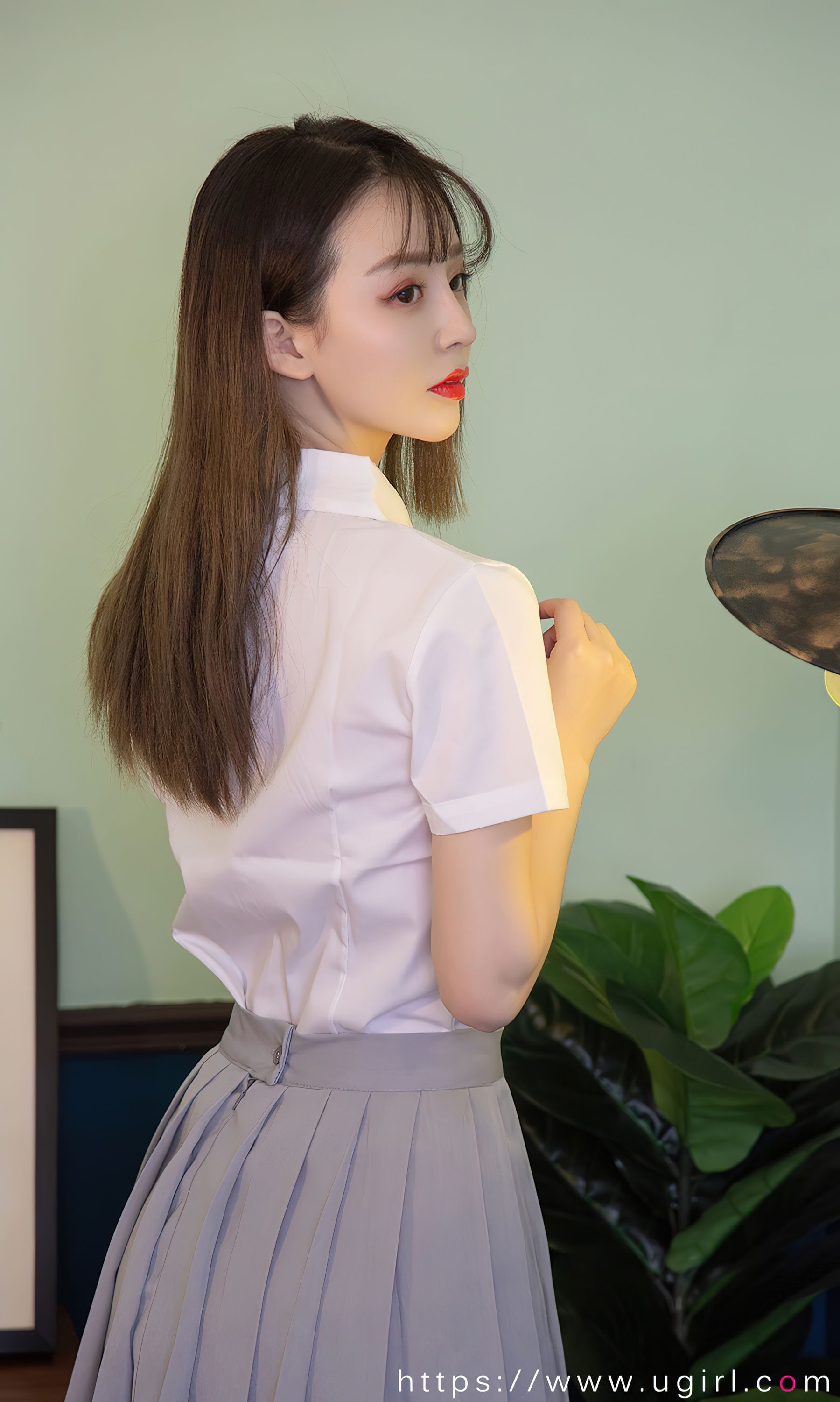 [爱尤物Ugirls] No.2381 徐肉肉 少女甜_第5张