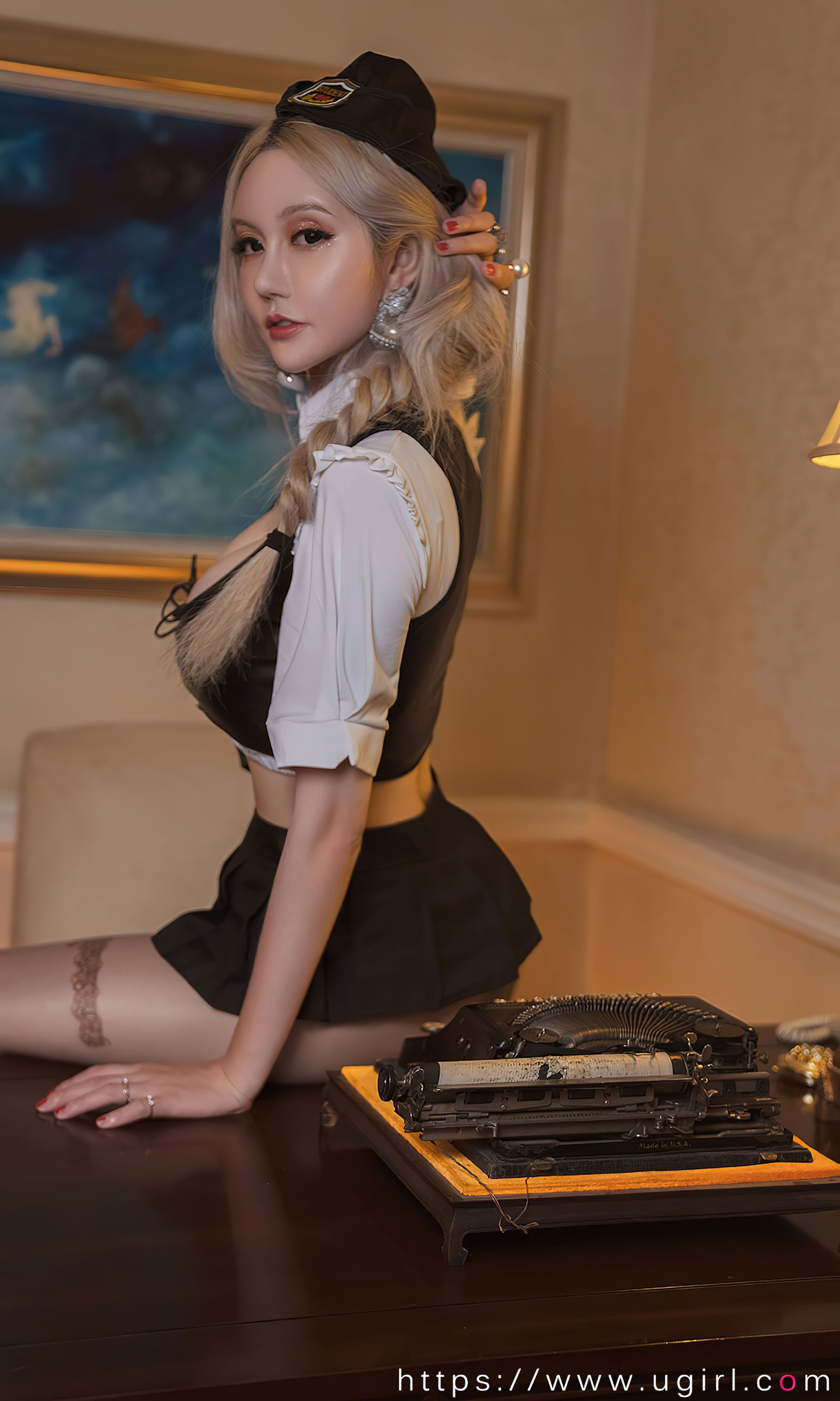 [爱尤物Ugirls] No.2453 赫拉女神Hena 偷心女间谍_第5张