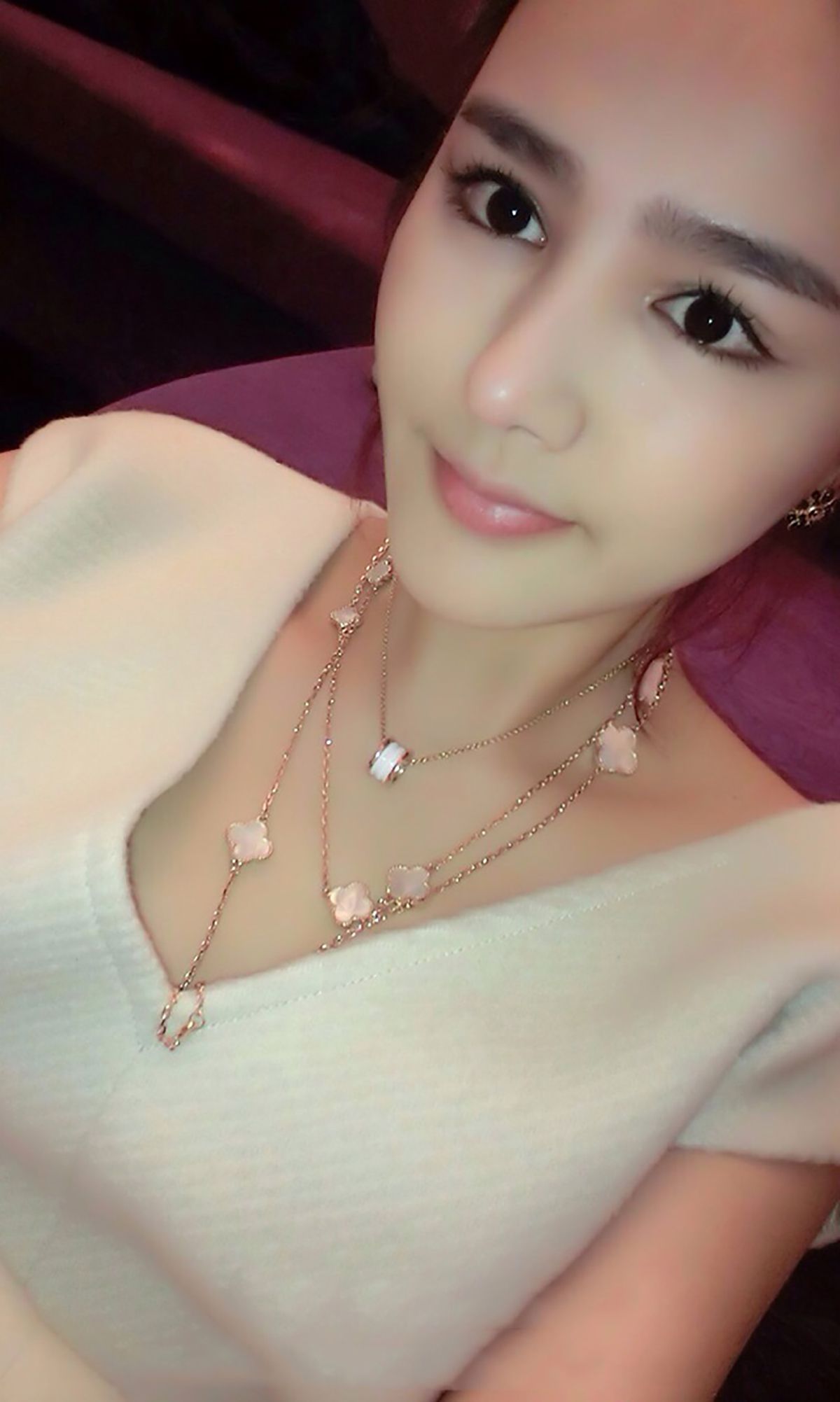 研依(史纯瑶)《酥胸半掩 性感诱惑》 [爱尤物Ugirls] No.026_第3张