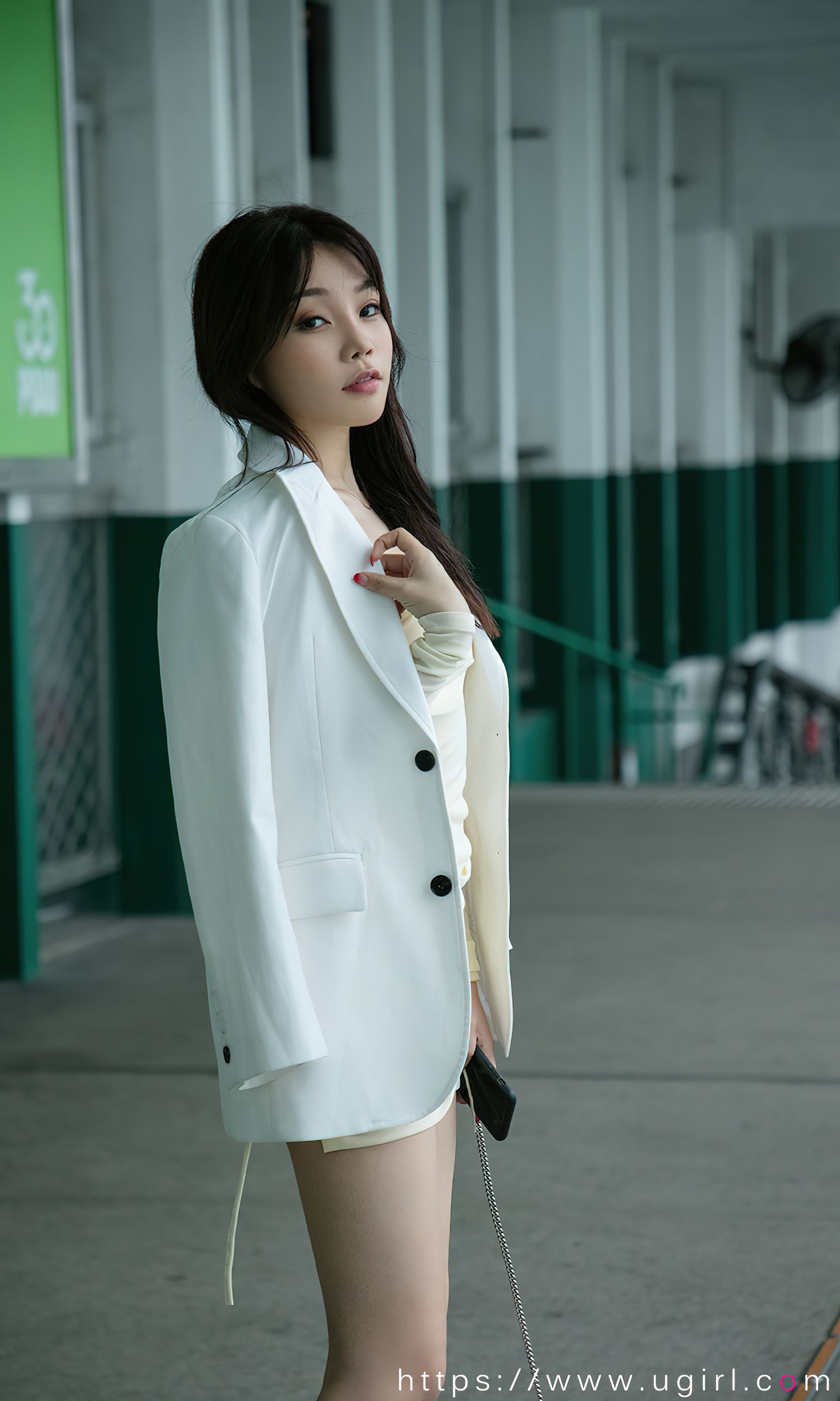 [Ugirls]爱尤物 No.2847 拂过你的风 芝芝booty_第5张