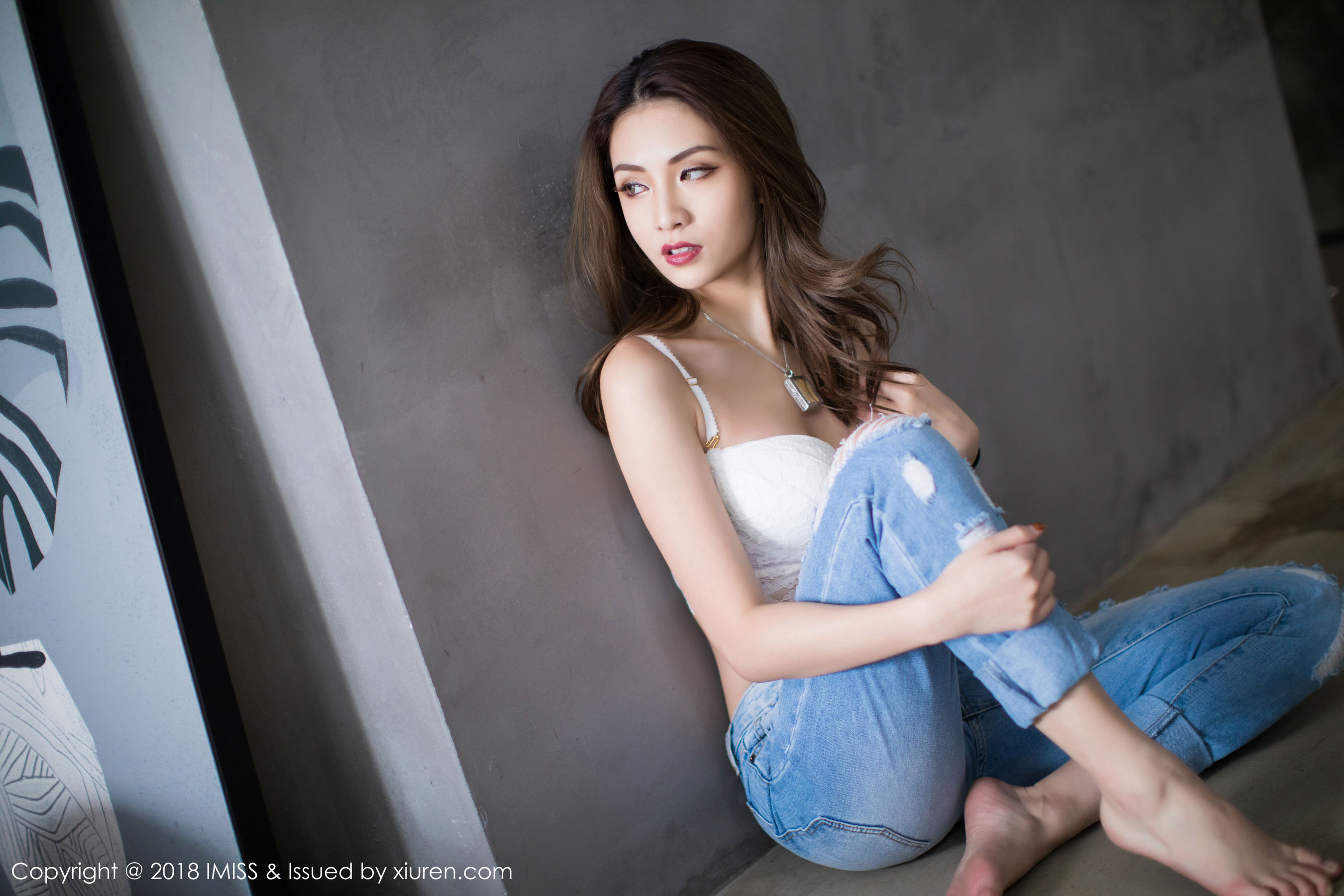 模特Arlie《丹凤双眼似水》 [爱蜜社IMiss] Vol.250_第1张