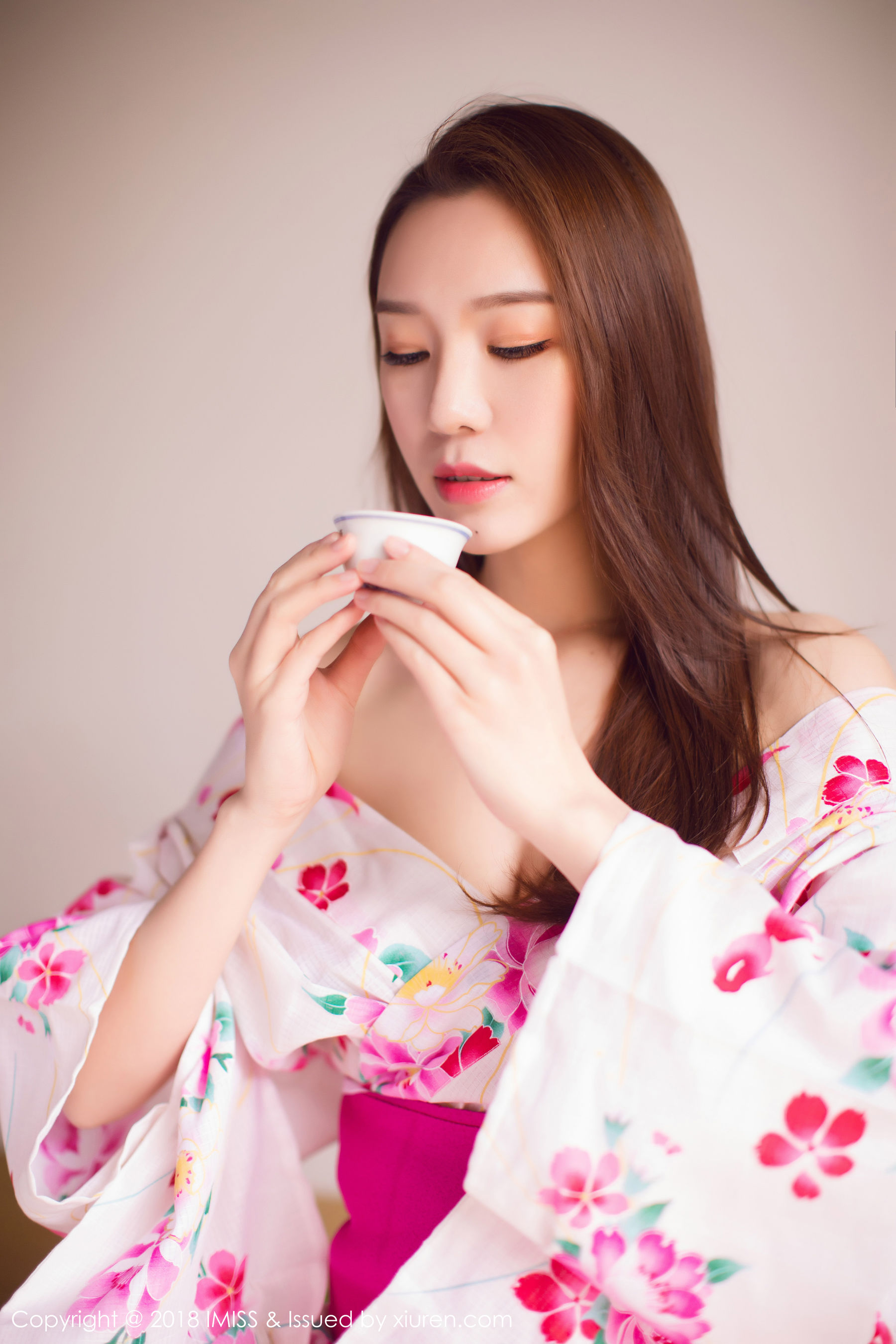 新人模特katrina《首套写真》 [爱蜜社IMiss] Vol.252_第1张