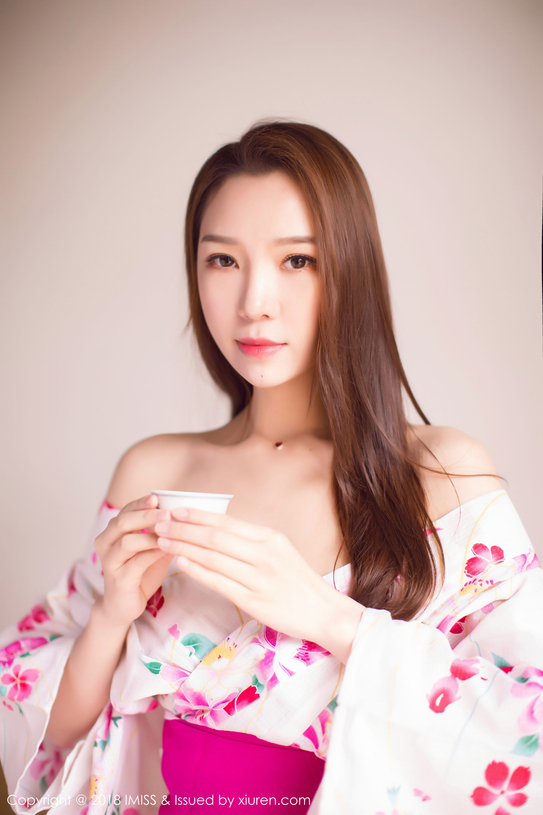 新人模特katrina《首套写真》 [爱蜜社IMiss] Vol.252_第2张