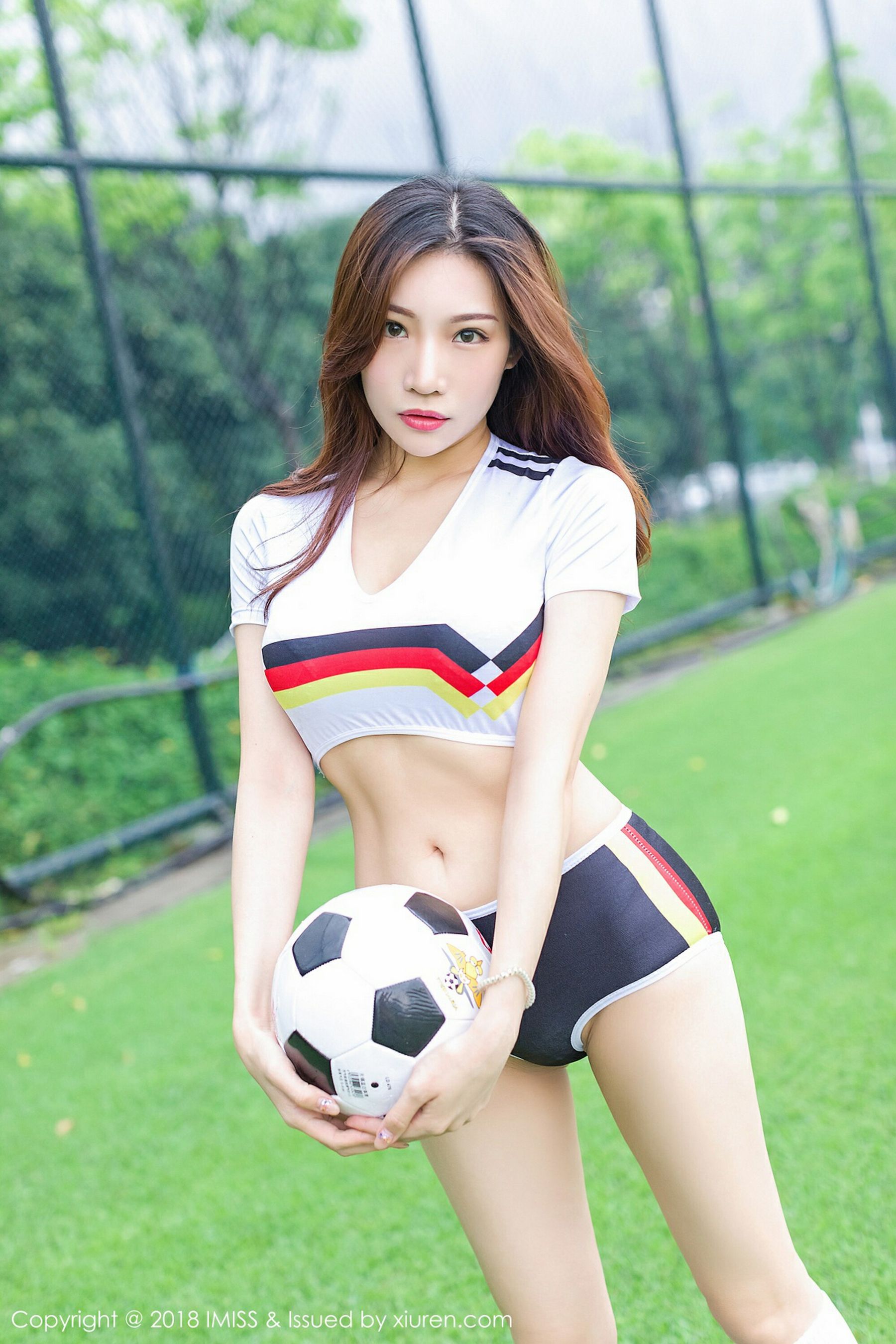 小狐狸Sica《世界杯足球宝贝》 [爱蜜社IMiss] Vol.255_第2张