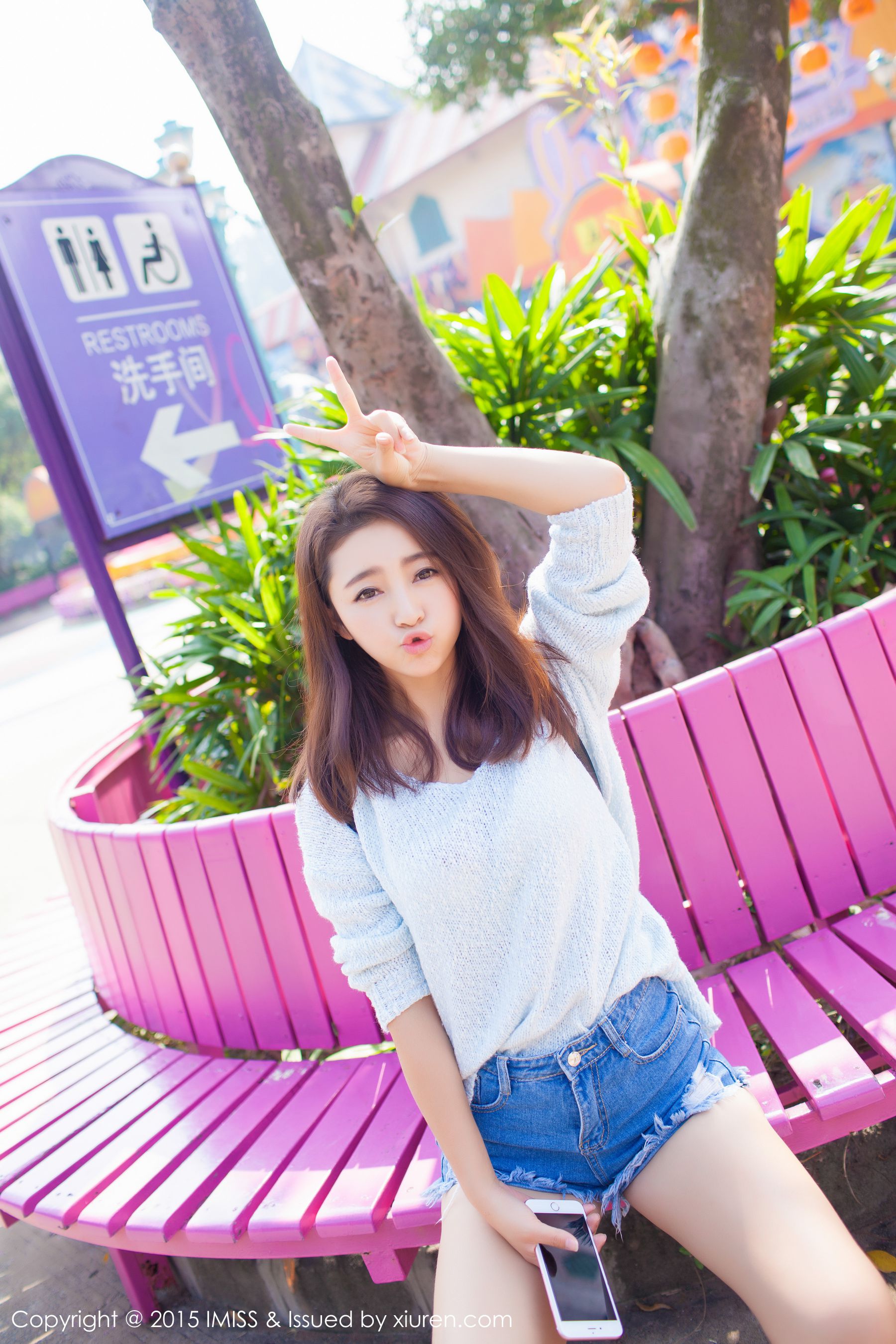 夏茉GIGI《牛仔热裤街拍》 [爱蜜社IMiss] Vol.049_第2张