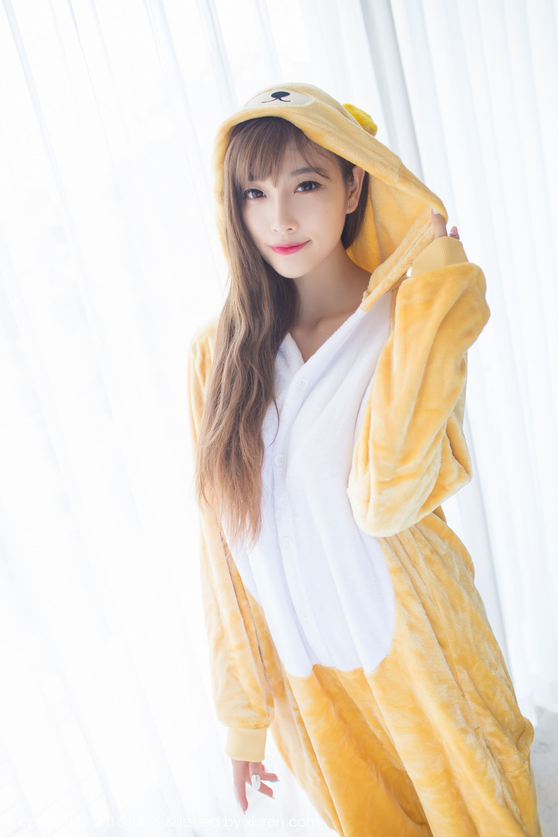 sugar小甜心CC《美女扮野兽+旗袍与丝袜》 [爱蜜社IMiss] Vol.136_第4张