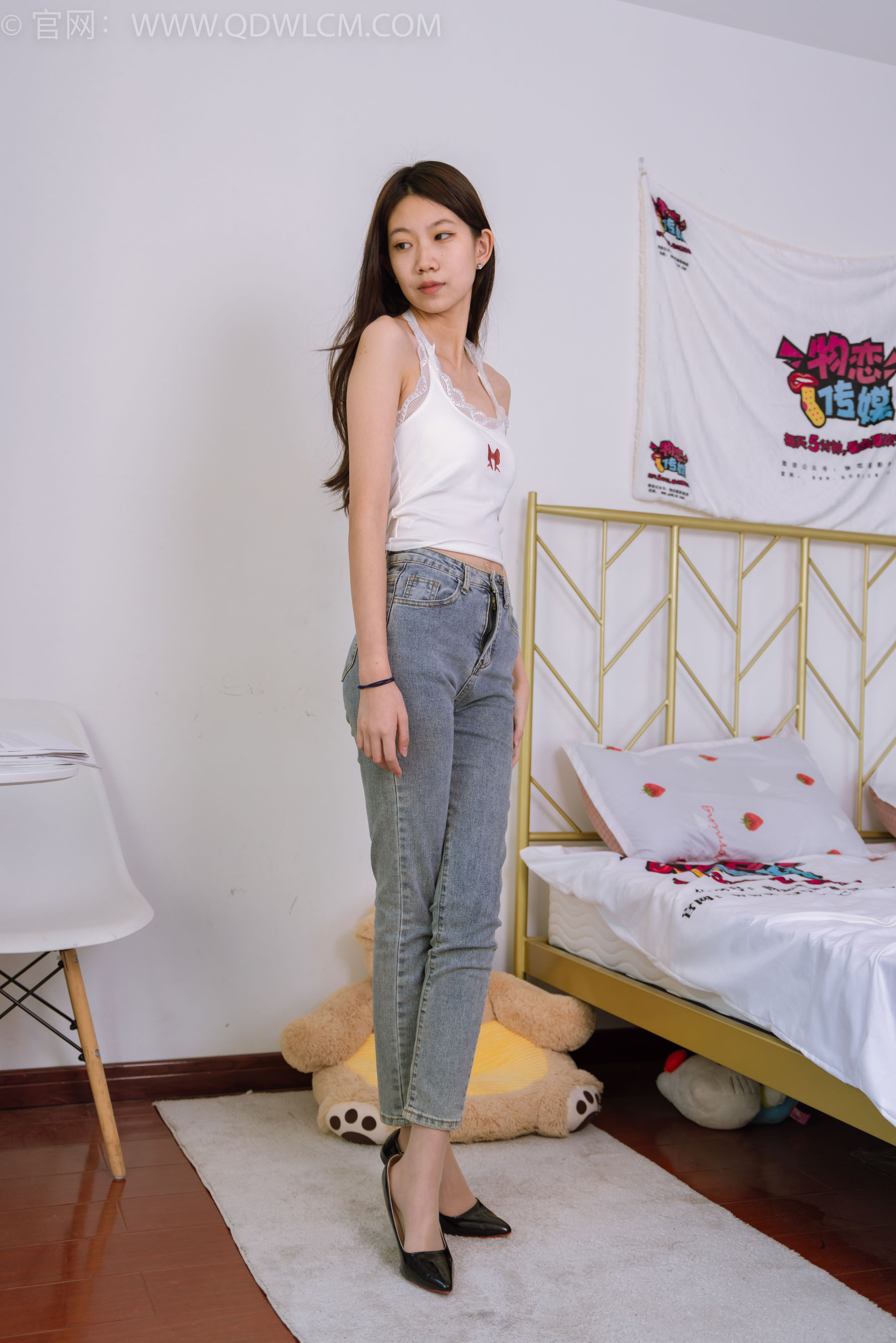 物恋传媒 No.1459 纤纤-粉色蝴蝶结_第2张