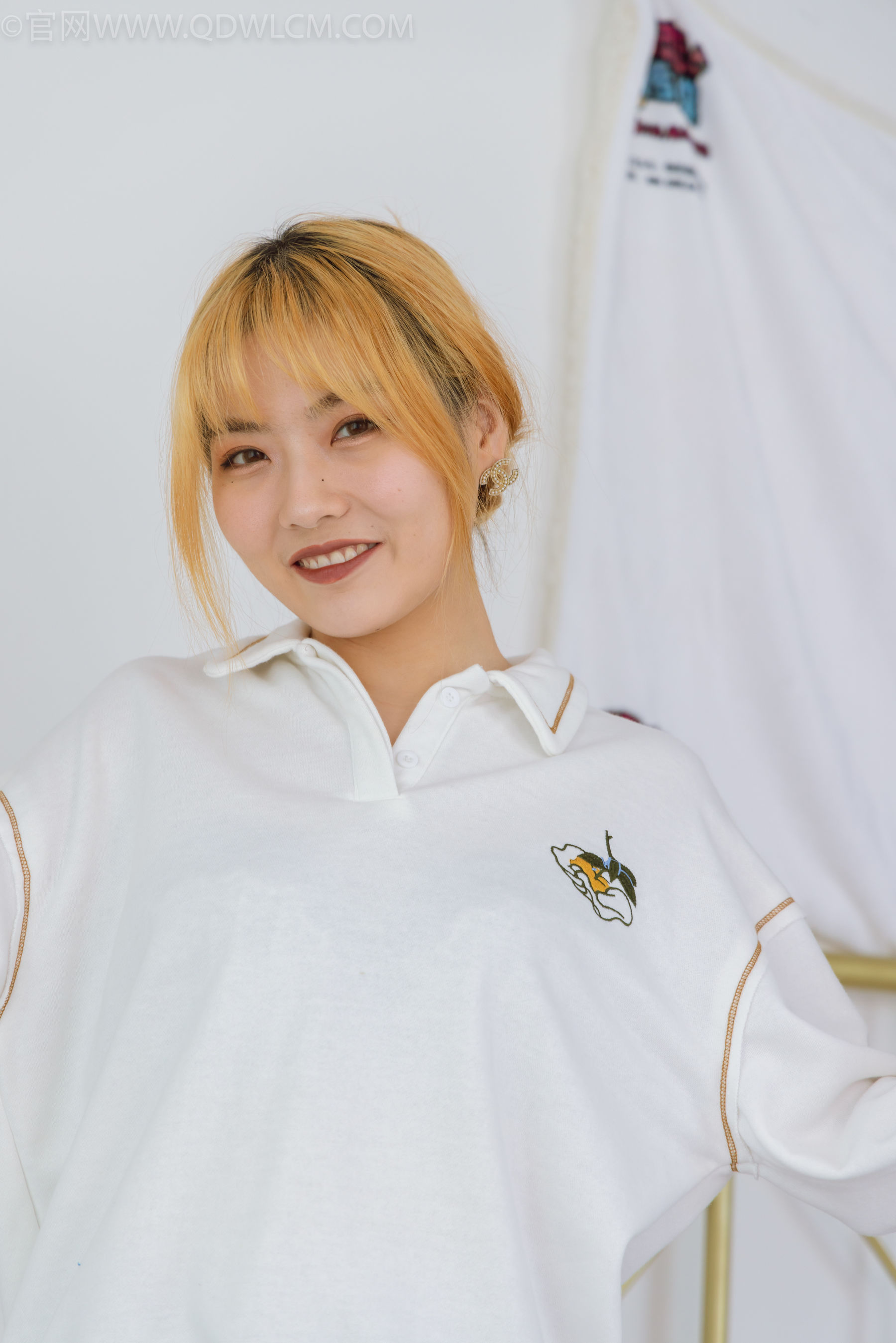 物恋传媒 No.1434 盲盒_第2张