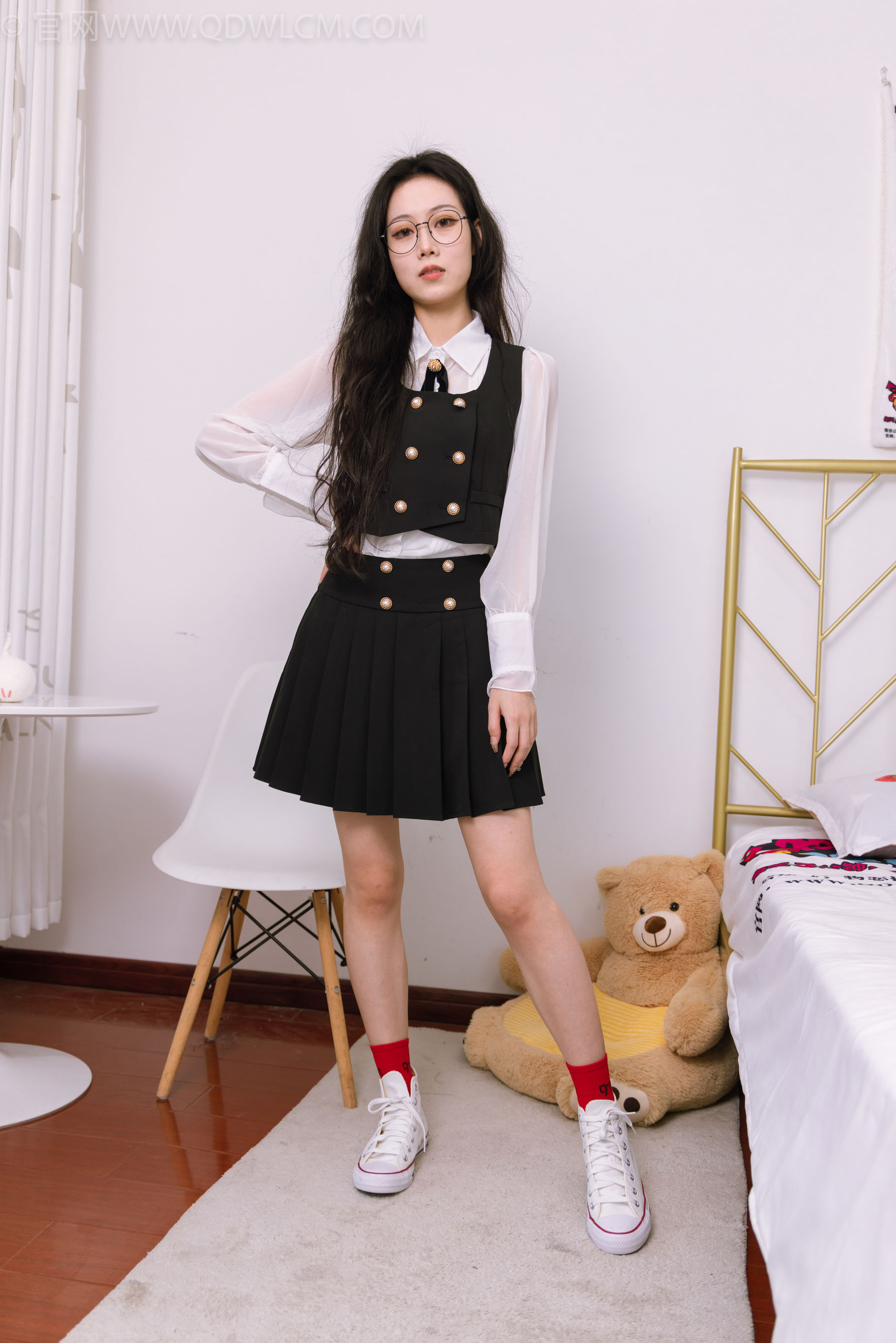 物恋传媒 No.1443 康康-兔年小红袜_第2张