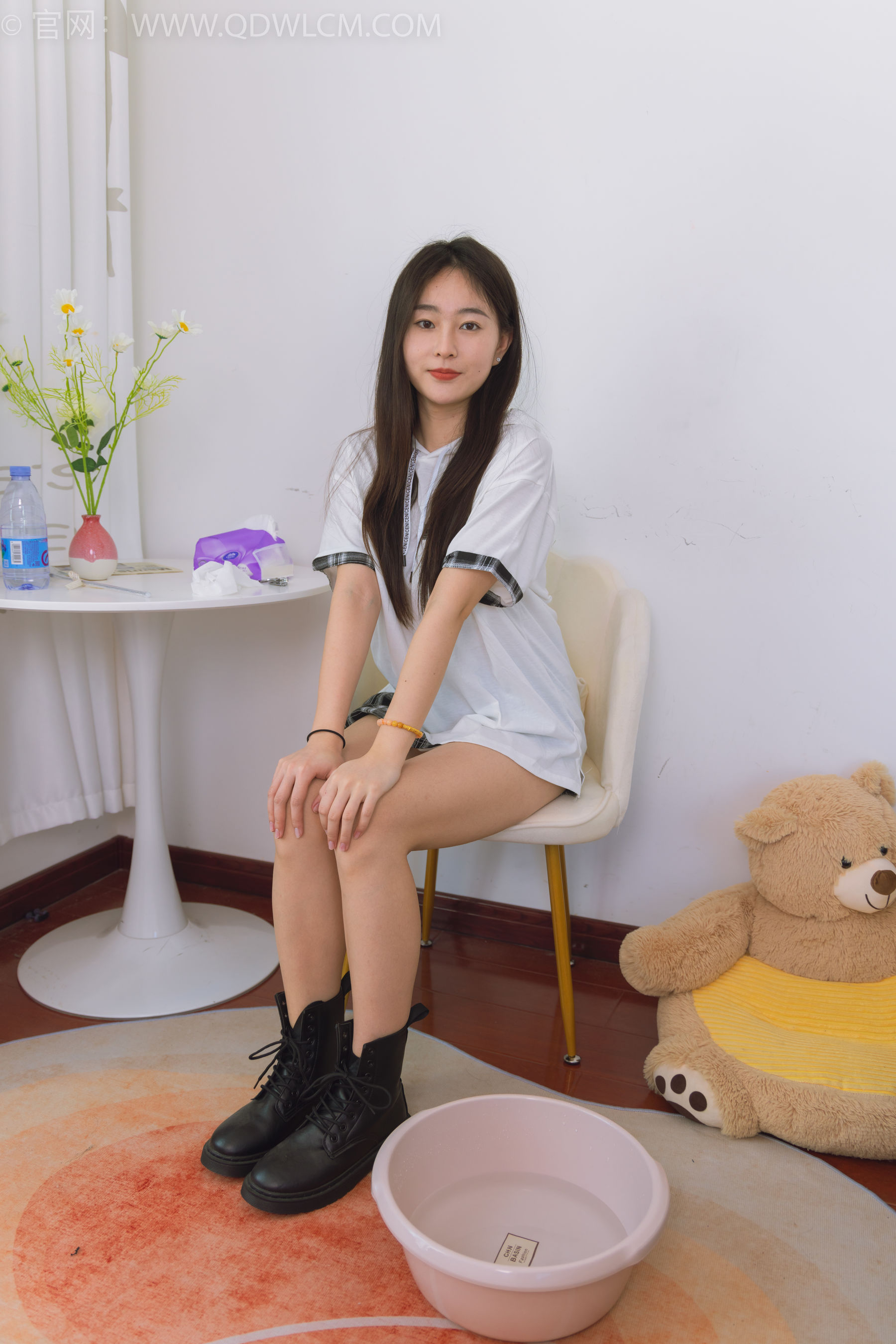 物恋传媒 No.1529 美兔-秋日落叶_第1张