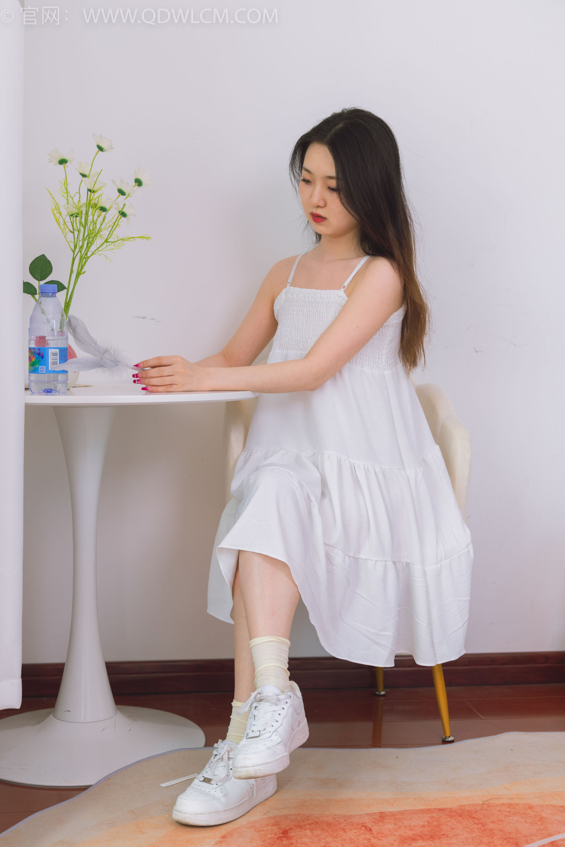 物恋传媒 No.1492 文文-白日云朵_第1张