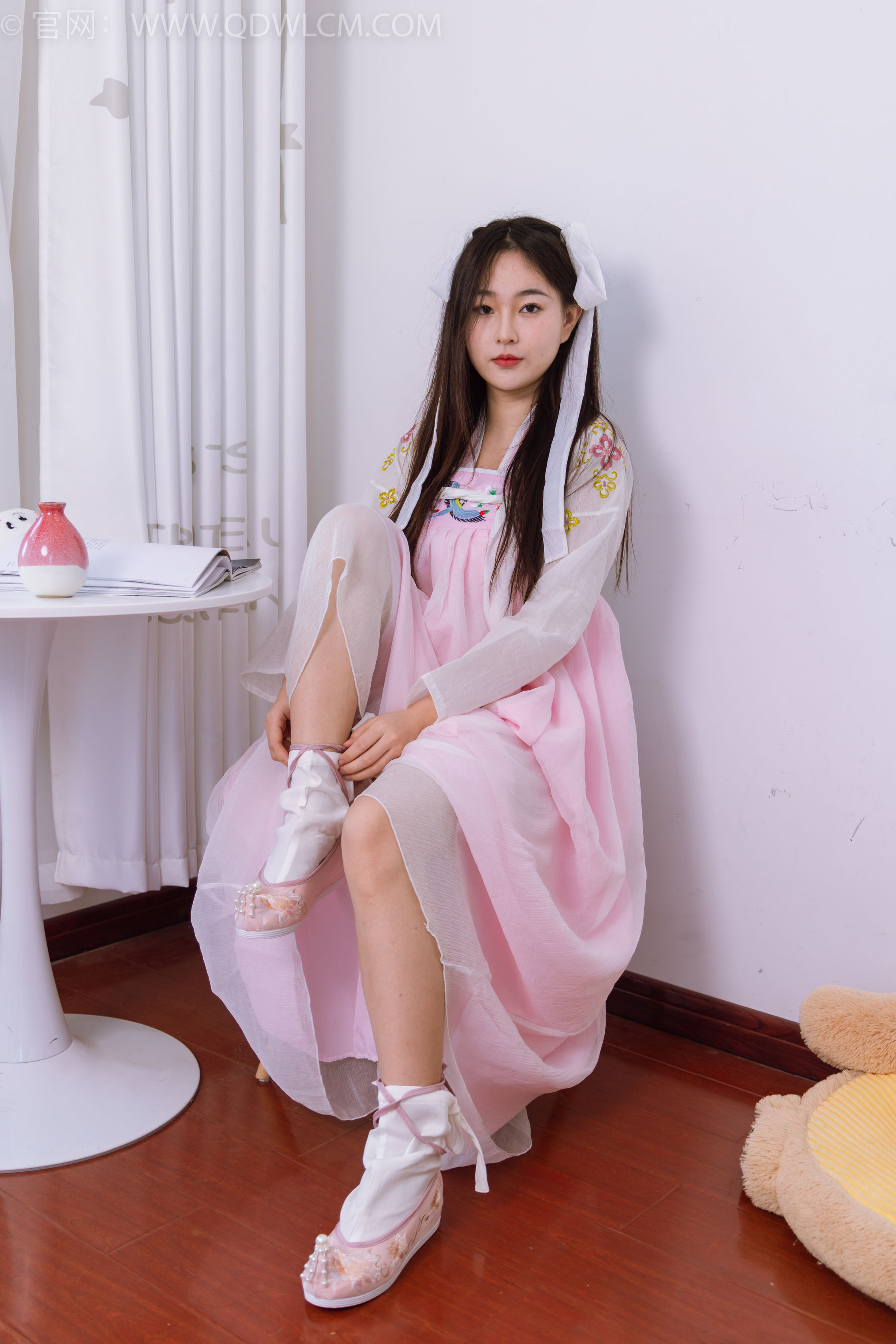 物恋传媒 No.1484 美兔-杏花微雨_第1张