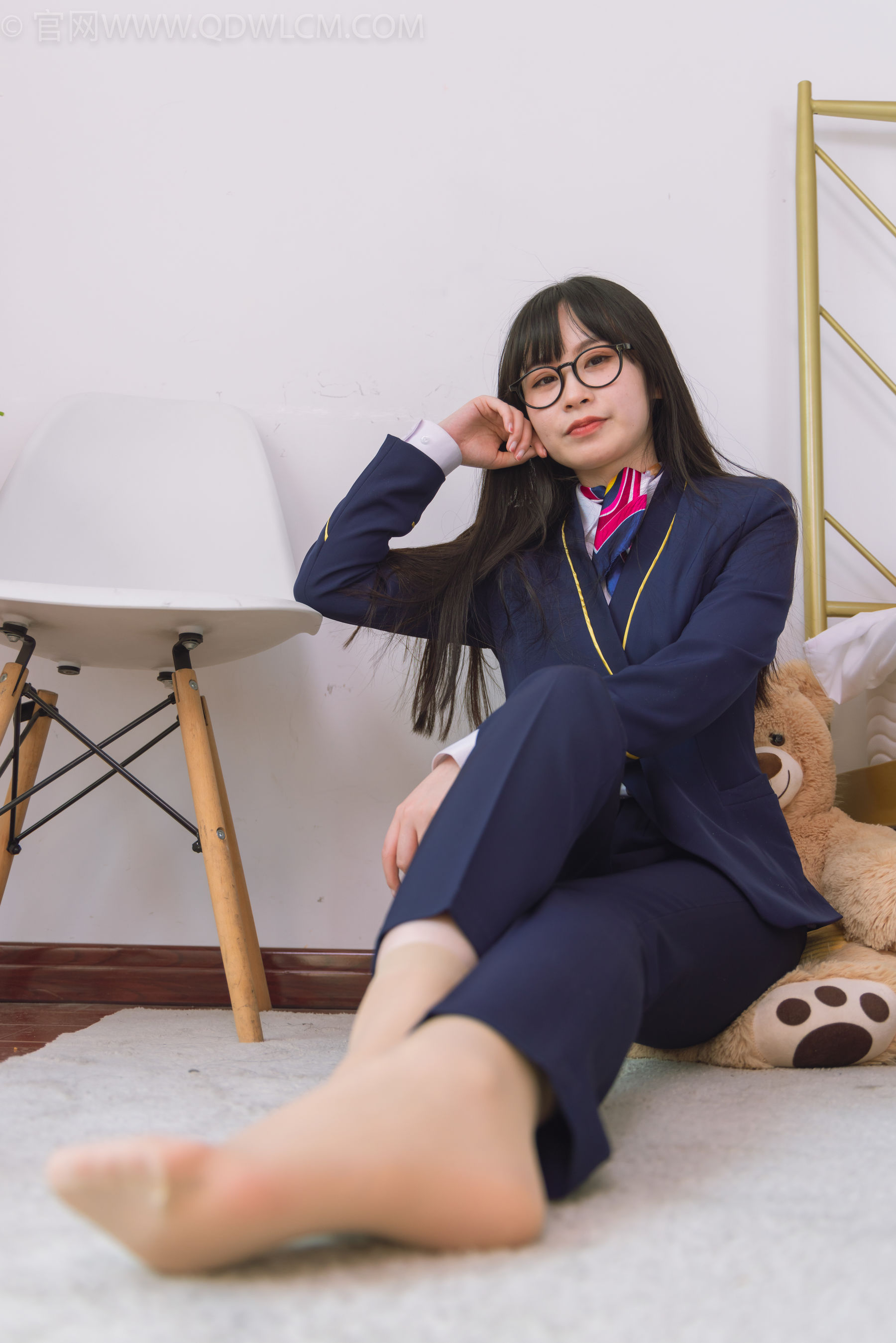 物恋传媒 No.1500 兮兮-银行小秘书_第3张