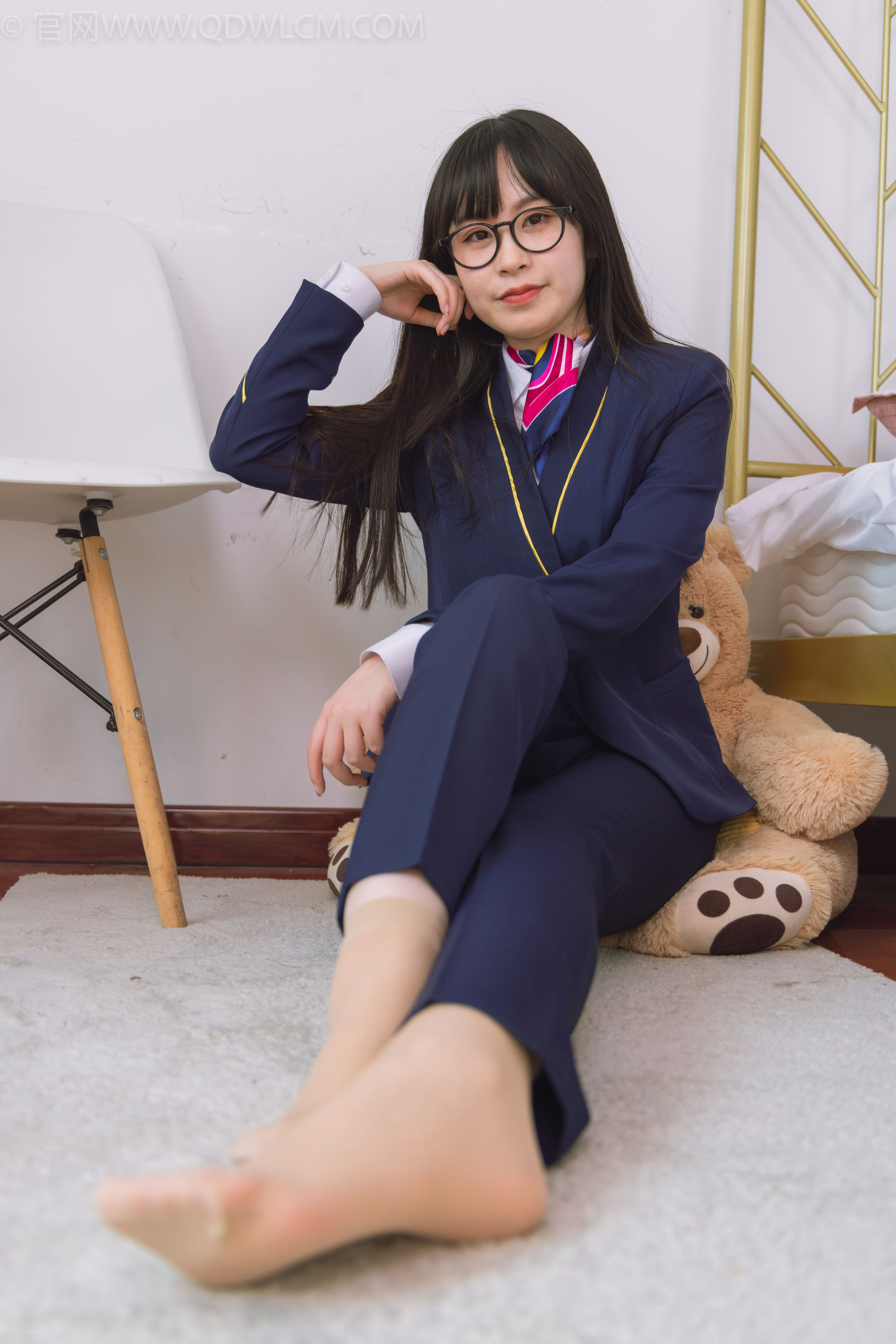 物恋传媒 No.1500 兮兮-银行小秘书_第4张