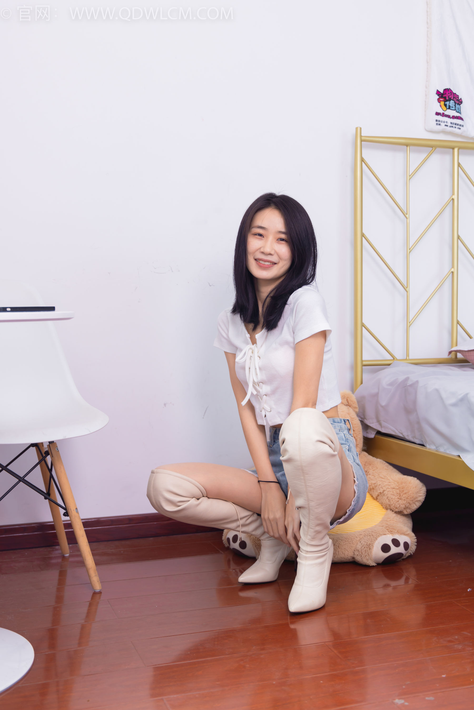 物恋传媒 No.1552 菜菜-白色的花_第1张