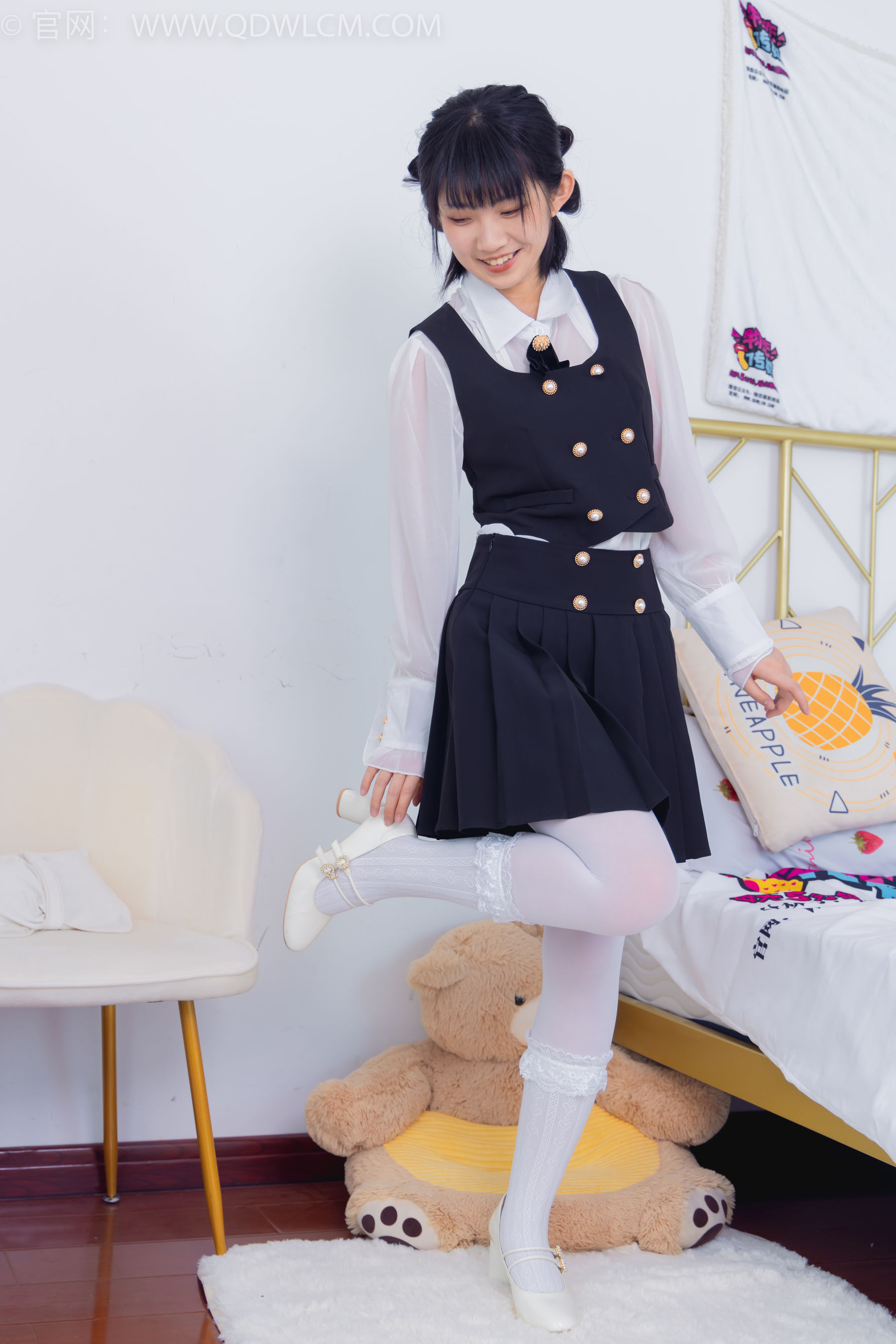 物恋传媒 No.1555 暗月-蓝莓之恋_第2张