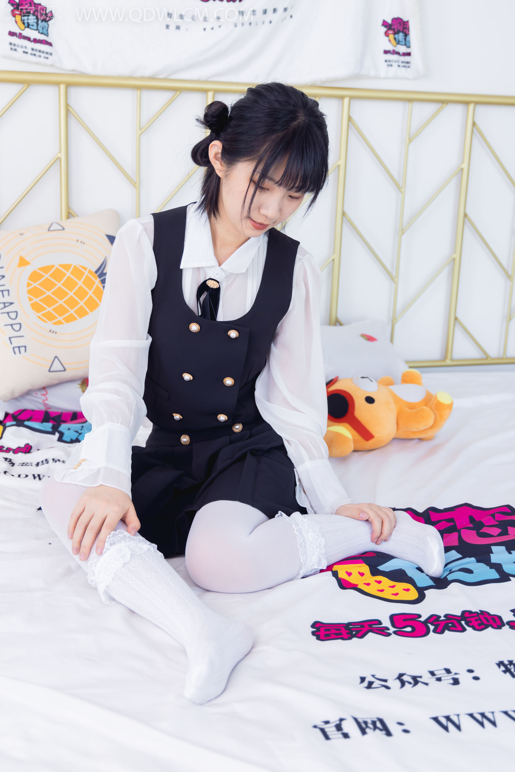 物恋传媒 No.1555 暗月-蓝莓之恋_第4张