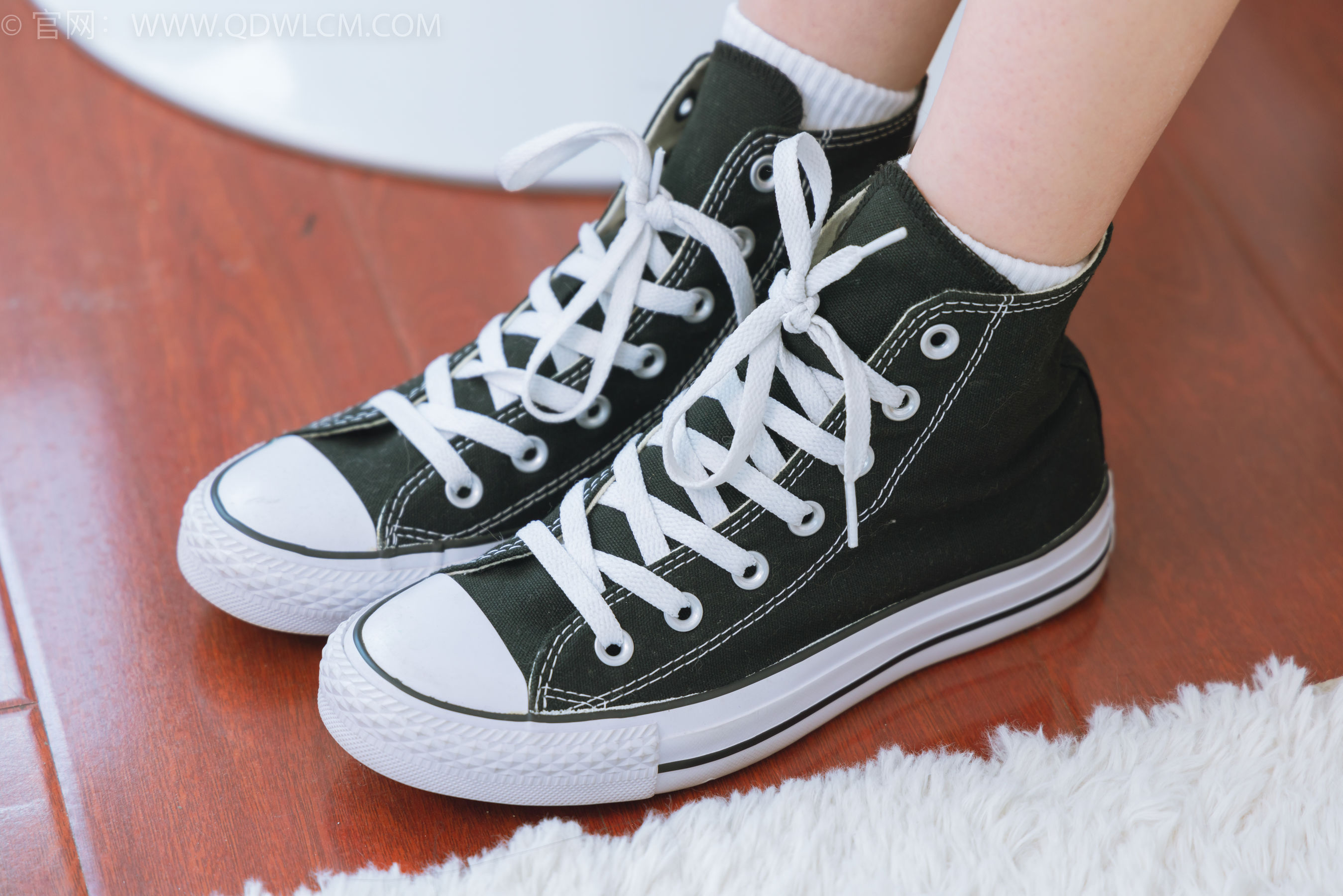 物恋传媒 No.1559 颜颜-人来人往_第2张